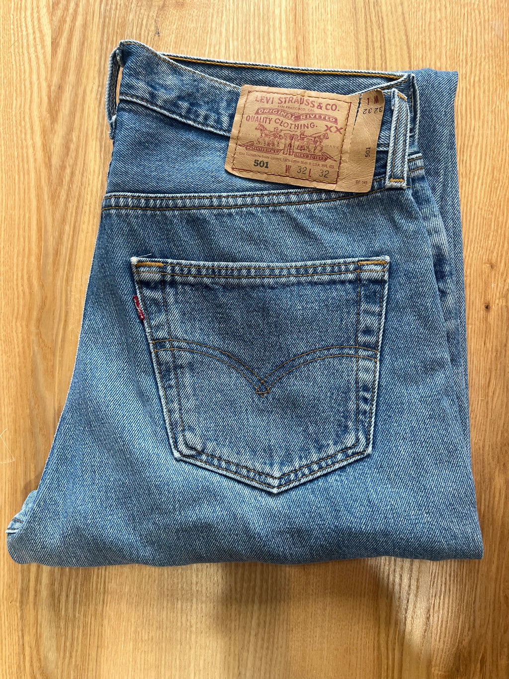 Jeans Levi's 501 W32 L32 numéro H1