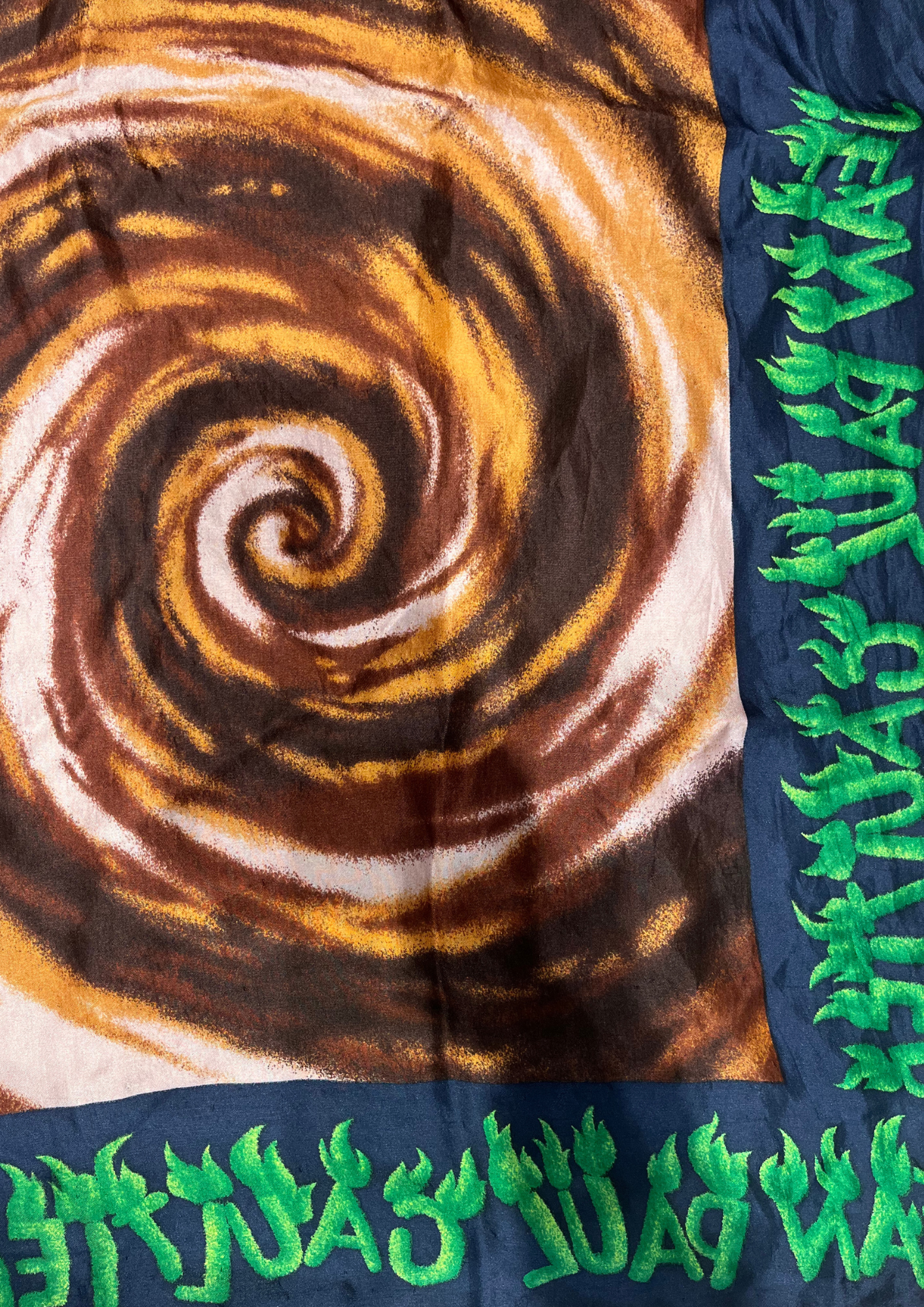 Carré de soie Jean Paul Gaultier