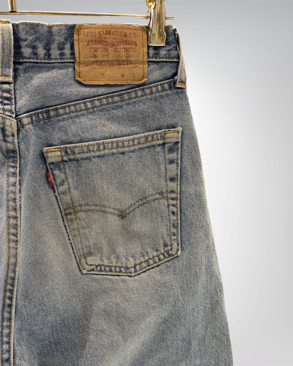 Jeans Levi's 501 W32 L34 - numéro G4