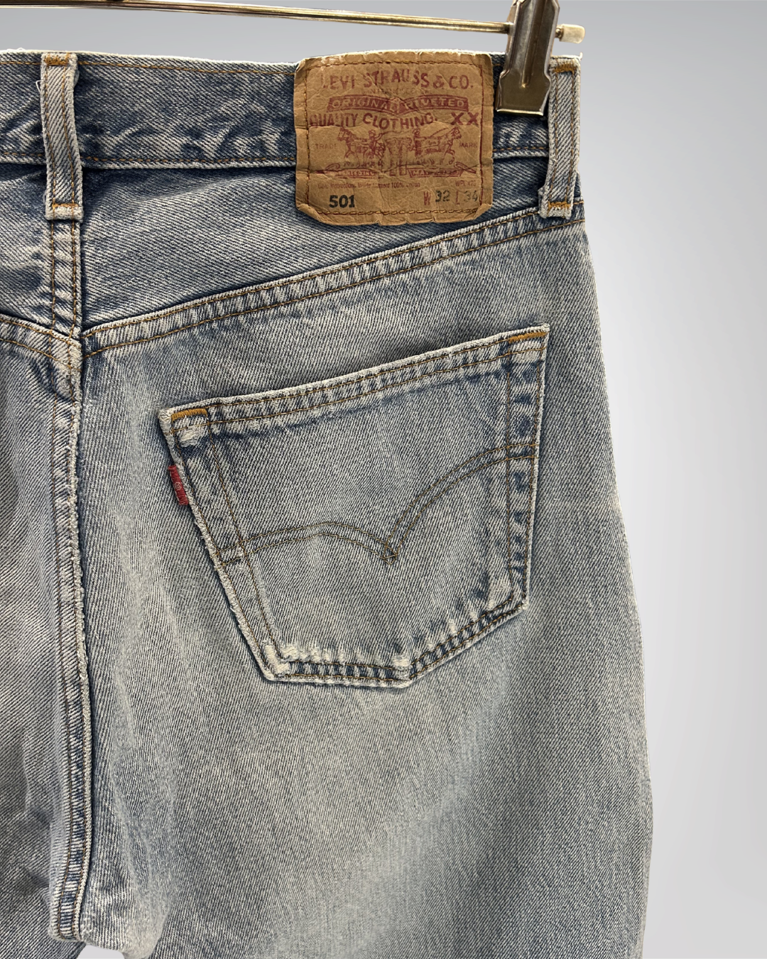 Jeans Levi's 501 W32 L34 - numéro C1