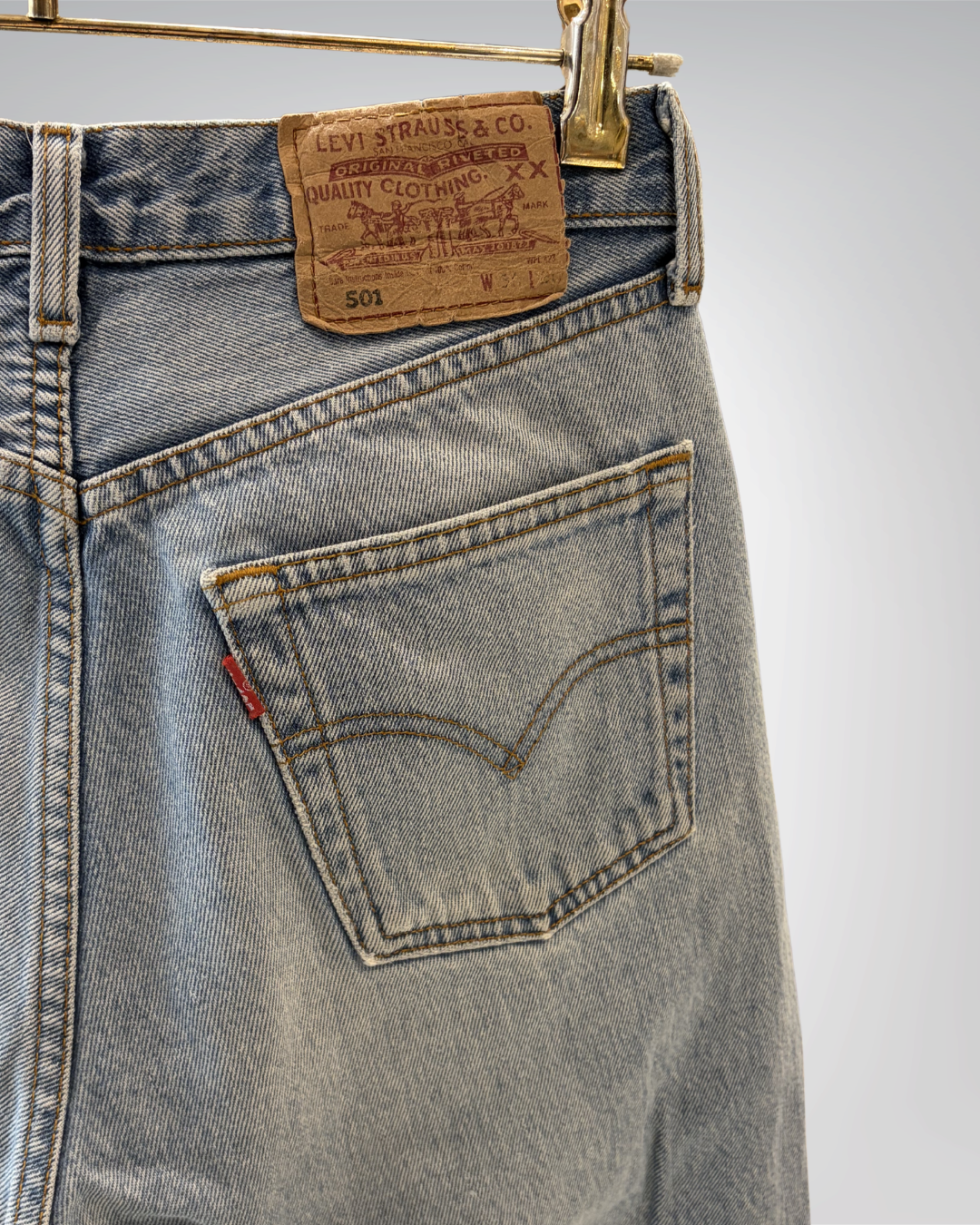 Jeans Levi's 501 W30 L30 - numéro F9