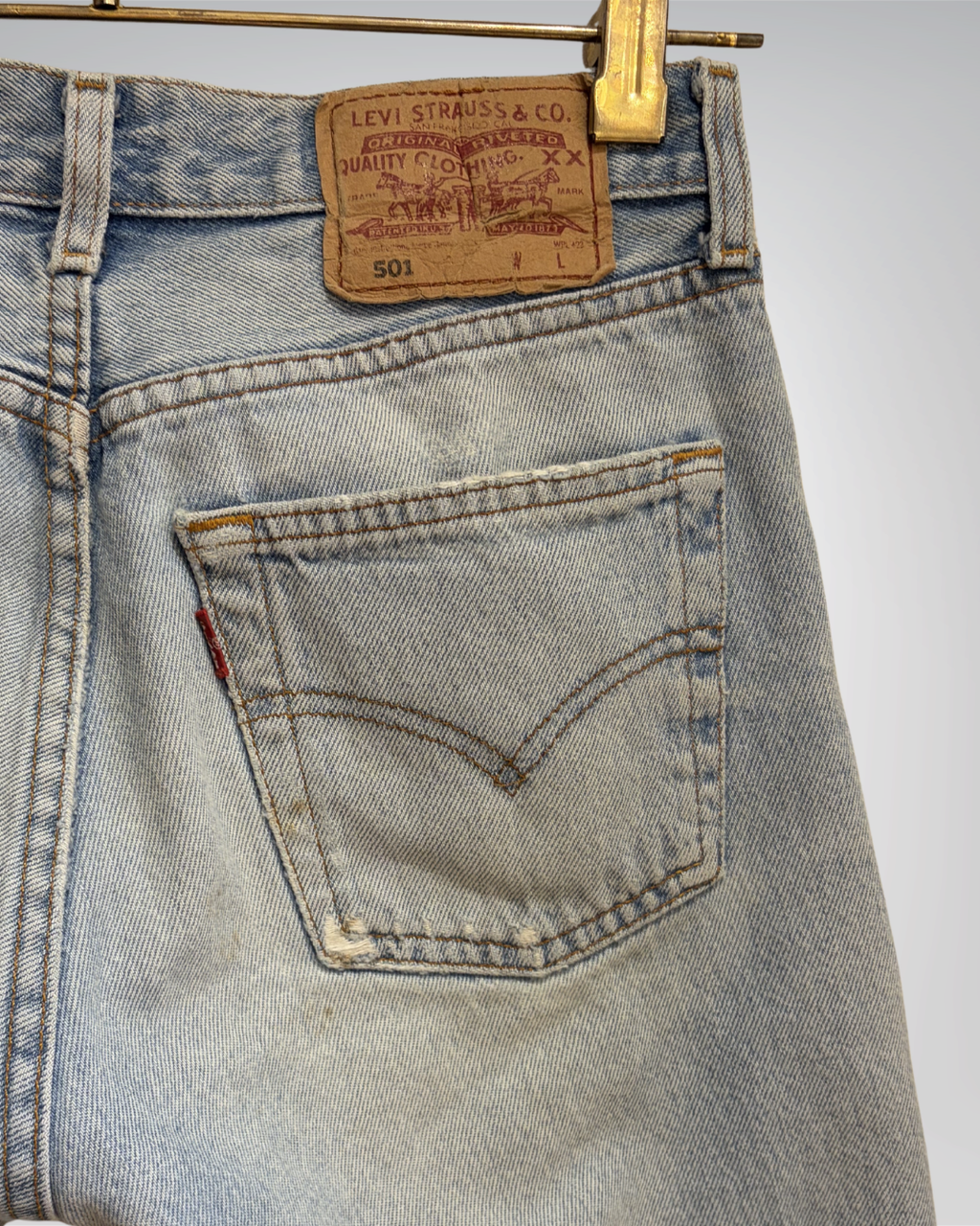 Jeans Levi's 501 W28 L32 - numéro F1