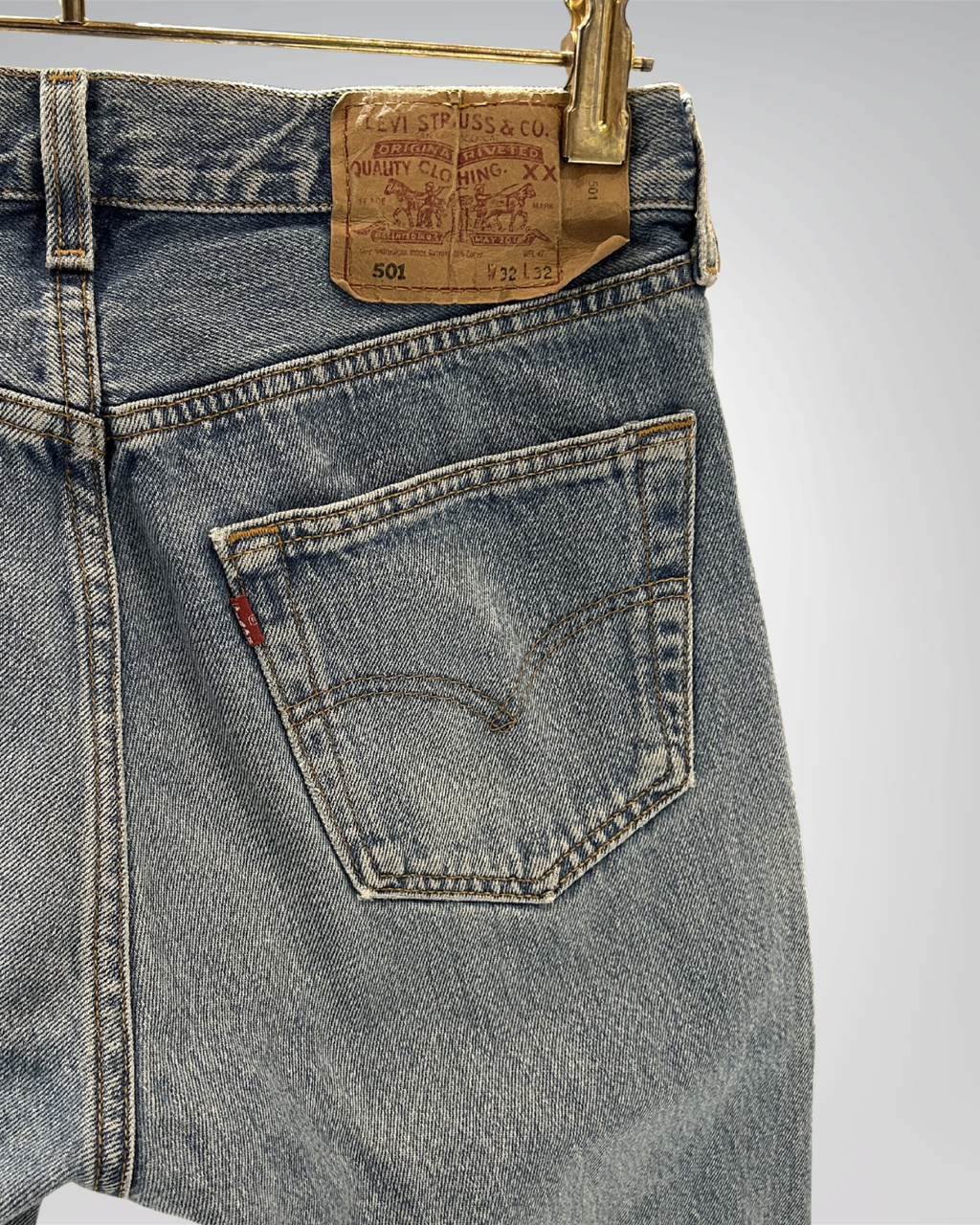 Jeans Levi's 501 W32 L32 - numéro C7