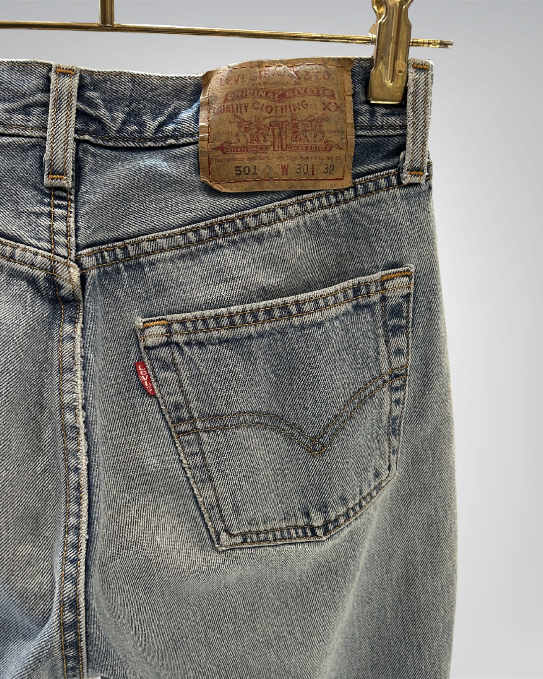 Jeans Levi's 501 W30 L32 - numéro A2