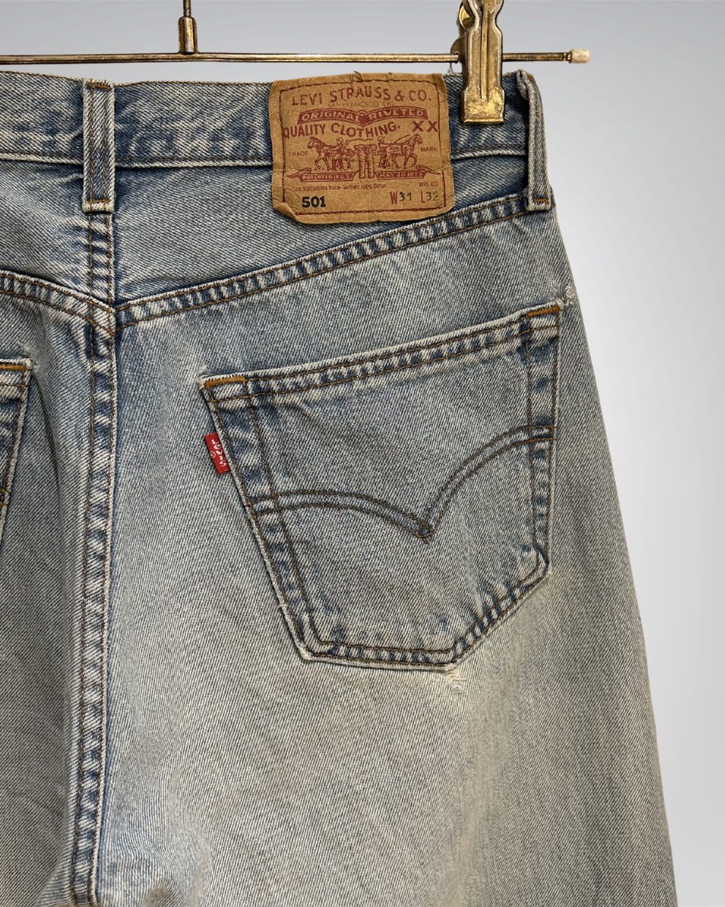 Jeans Levi's 501 W31 L32 - numéro A6