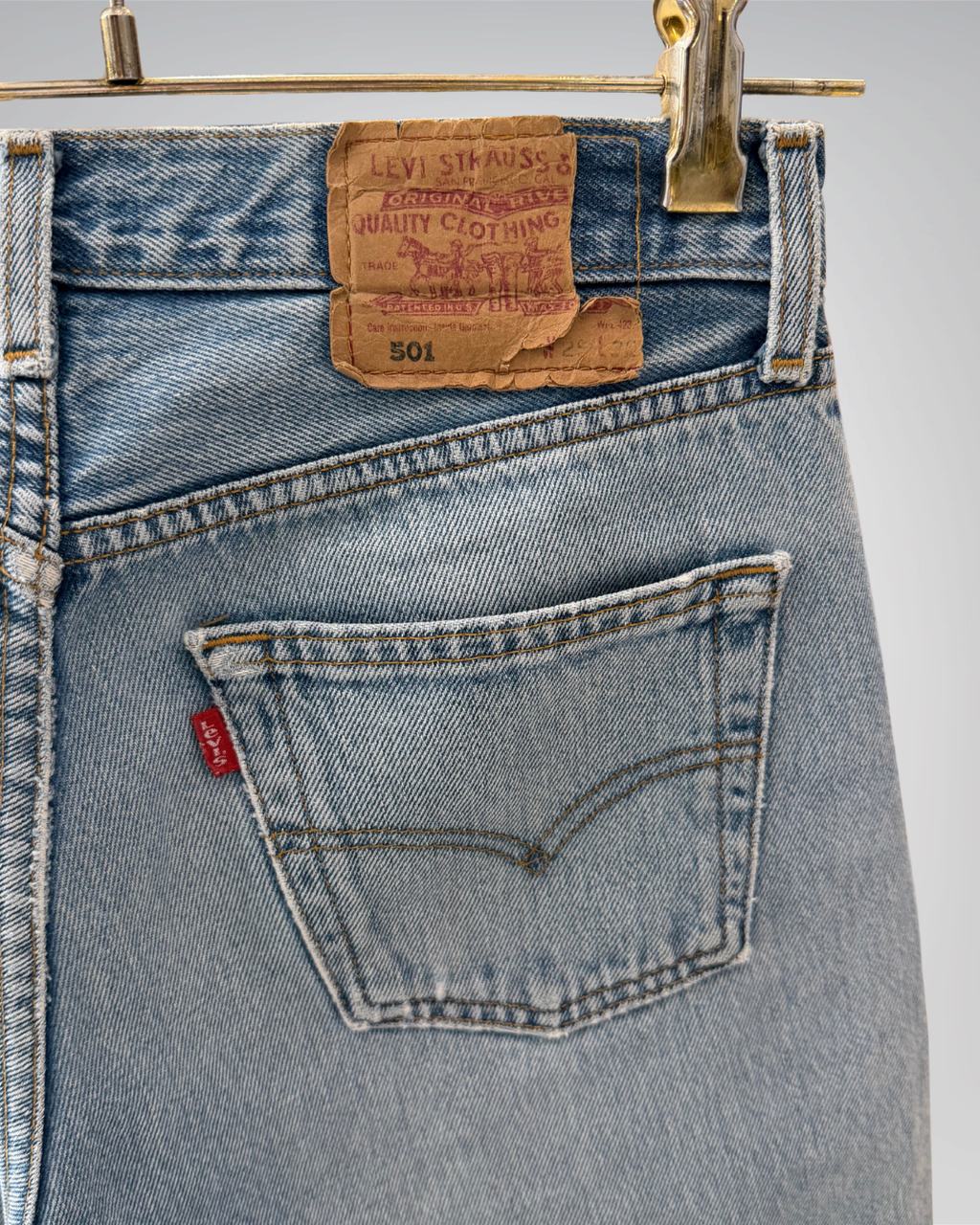 Jeans Levi's 501 W29 L32 - numéro H8