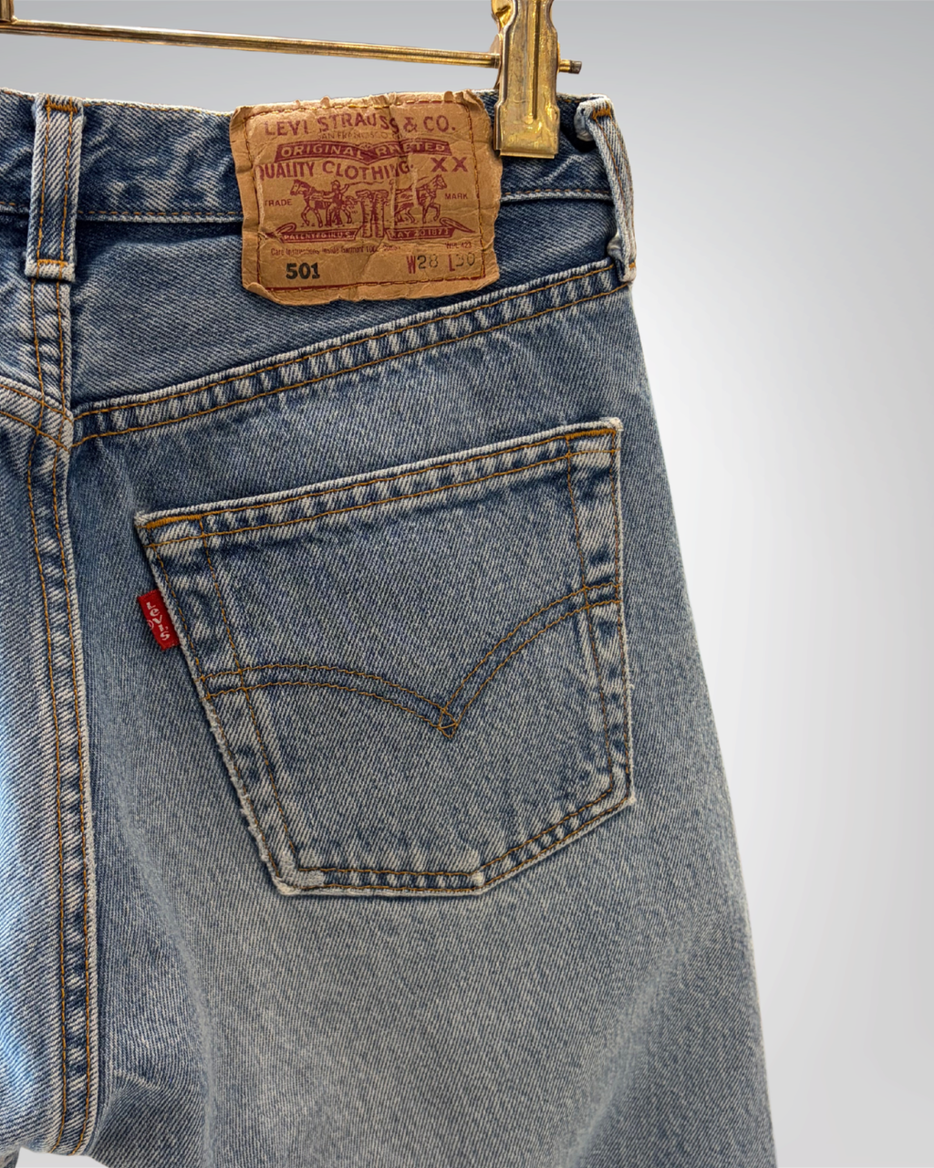Jeans Levi's 501 W28 L30 - numéro D1