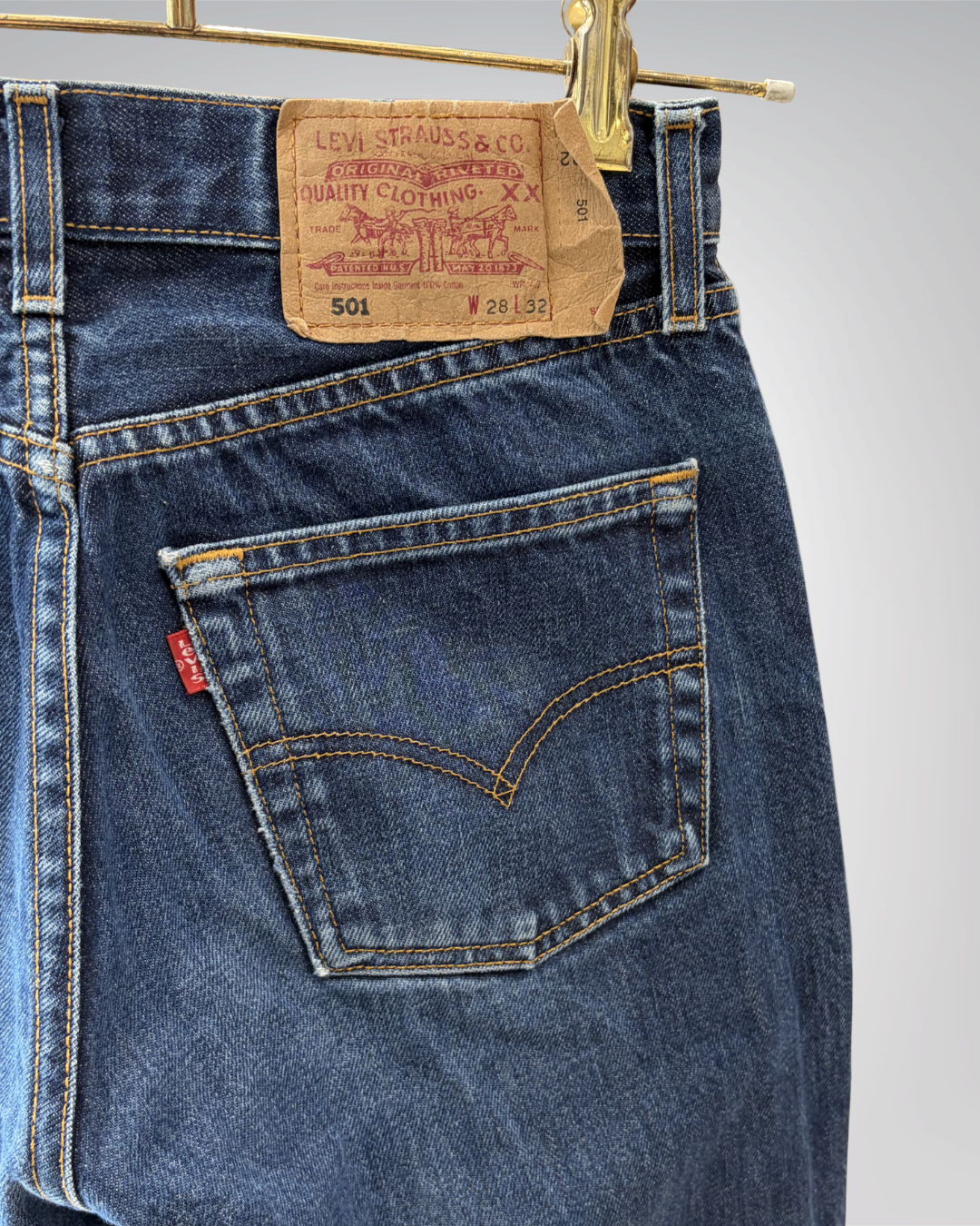 Jeans Levi's 501 W28 L32 - numéro D3