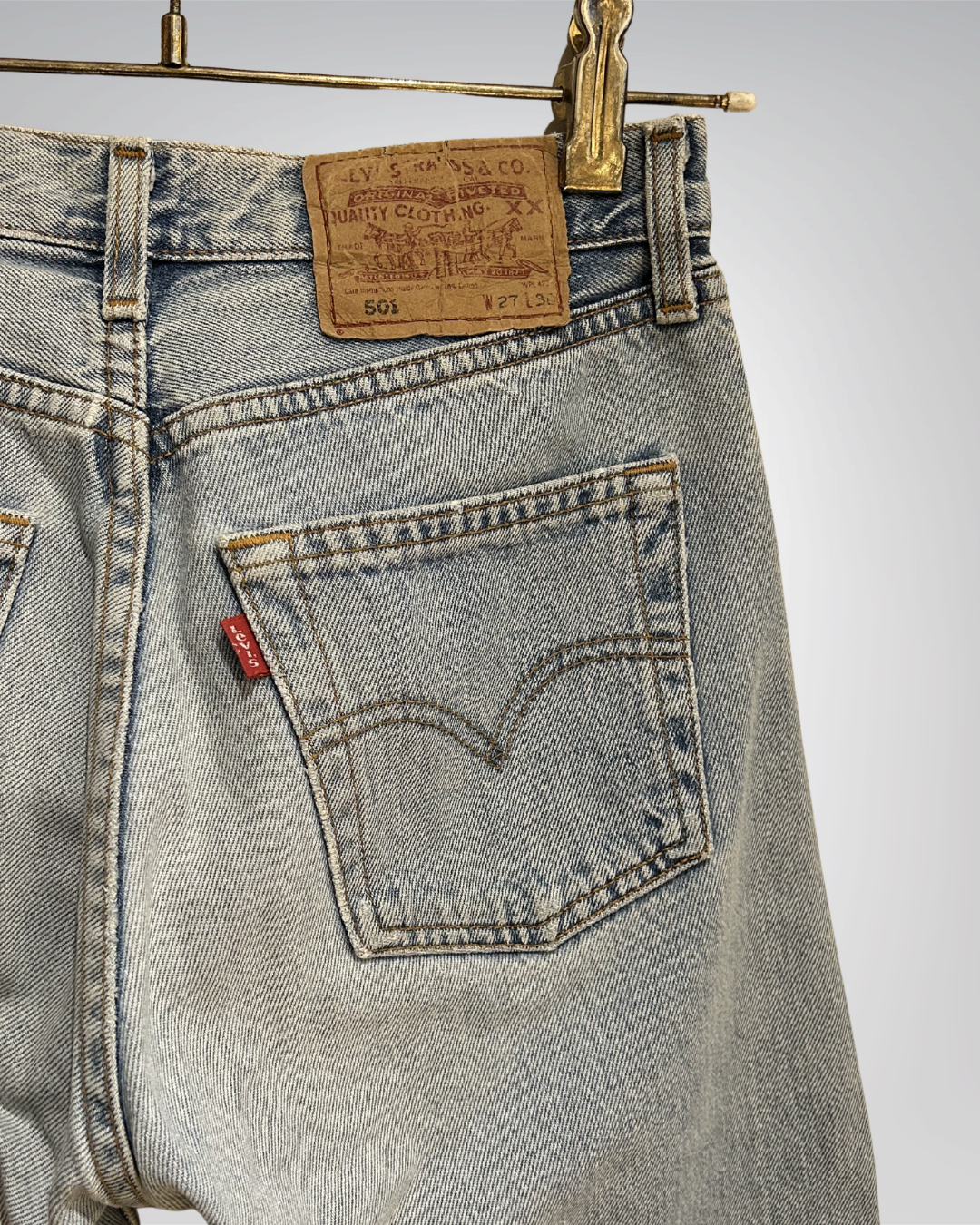 Jeans Levi's 501 W27 L30 - numéro A4