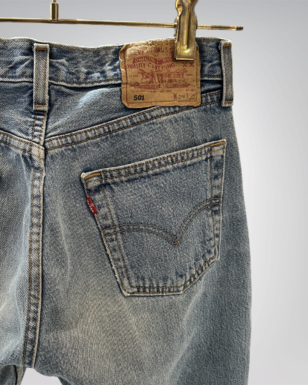 Jeans Levi's 501 W29 L32 - numéro C2