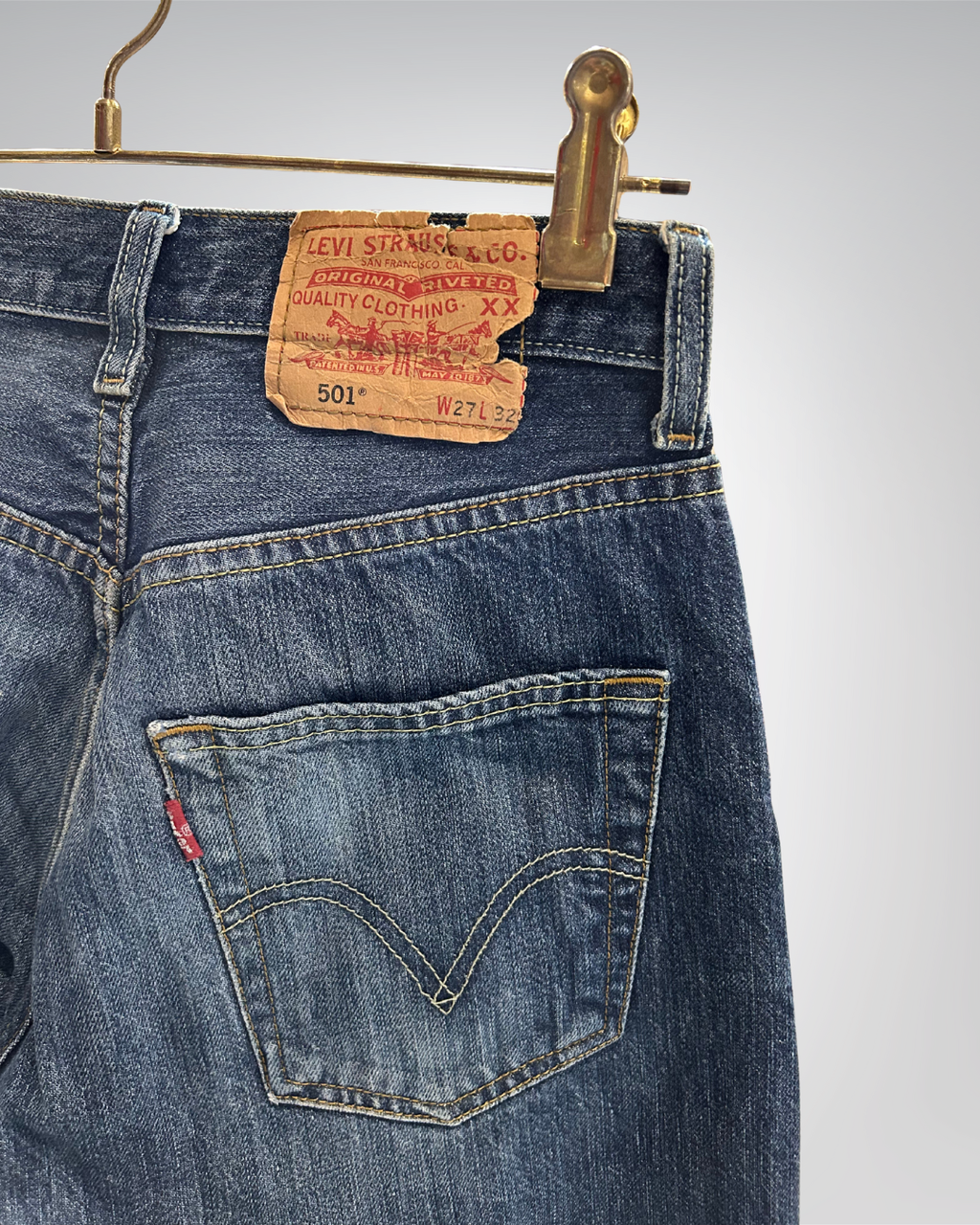 Jeans Levi's 501 W27 L32 - numéro #D