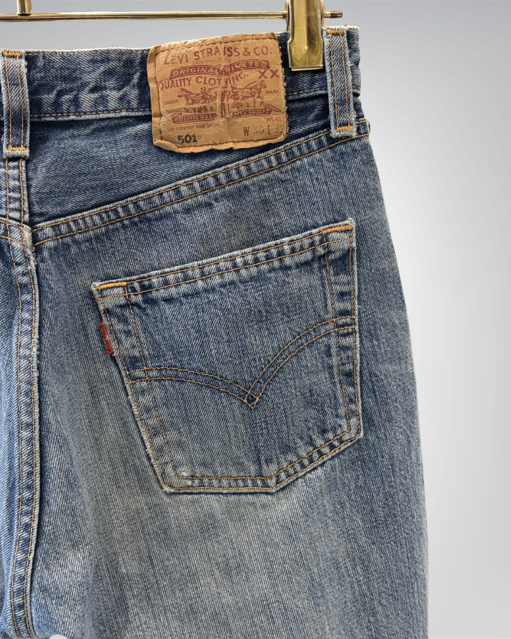 Jeans Levi's 501 W30 L32 - numéro E2