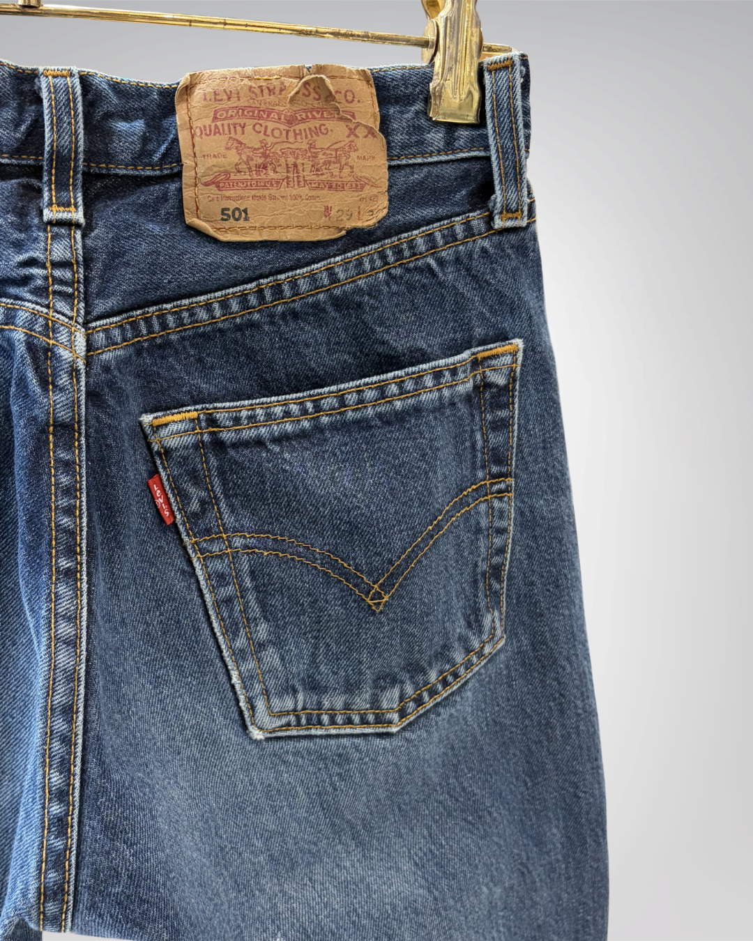 Jeans Levi's 501 W29 L32 - numéro D6