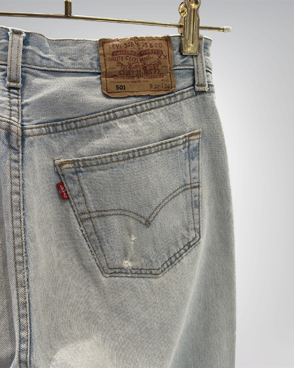 Jeans Levi's 501 W32 L36 - numéro B1