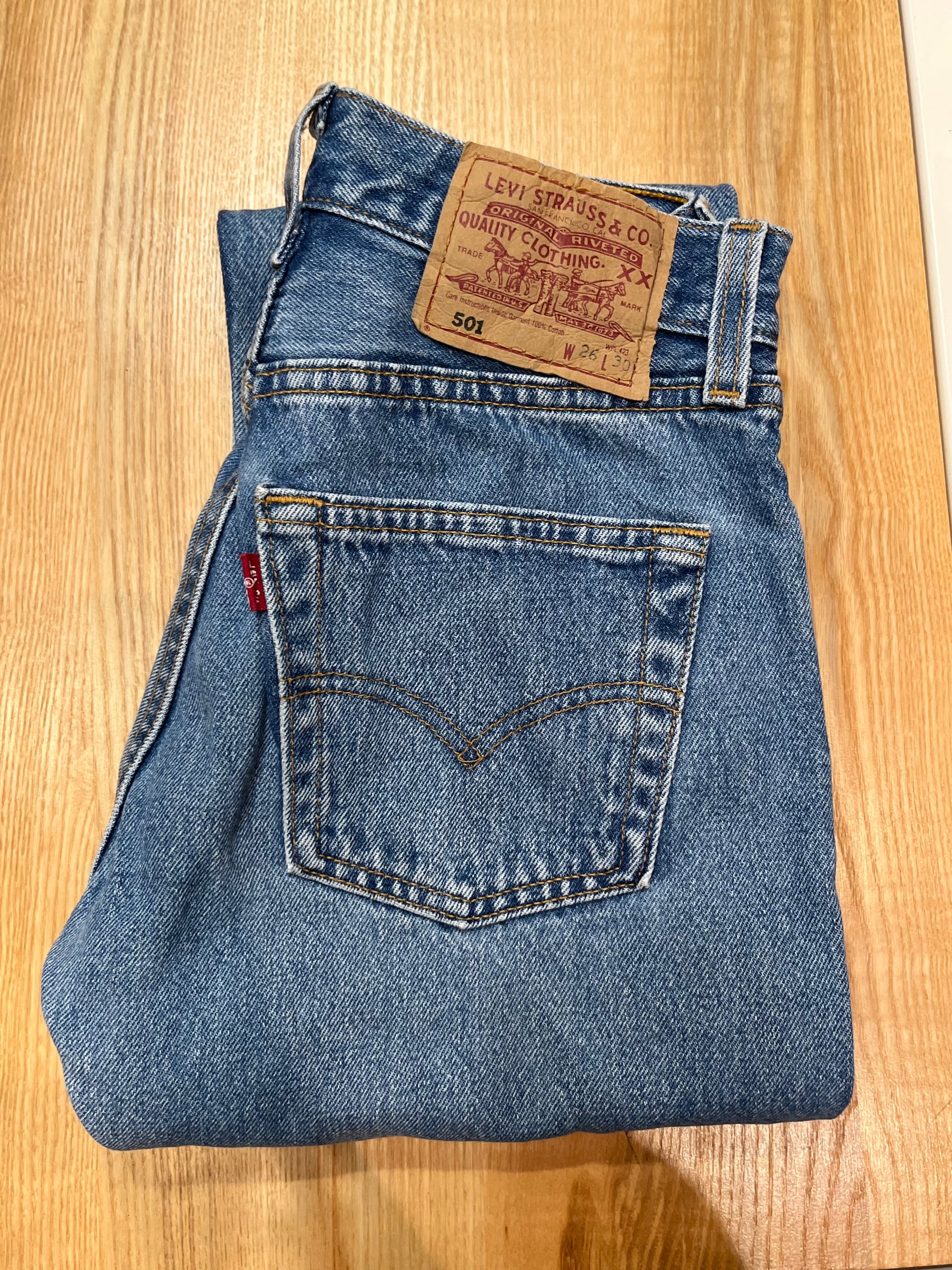 Levis 501 w26 sales