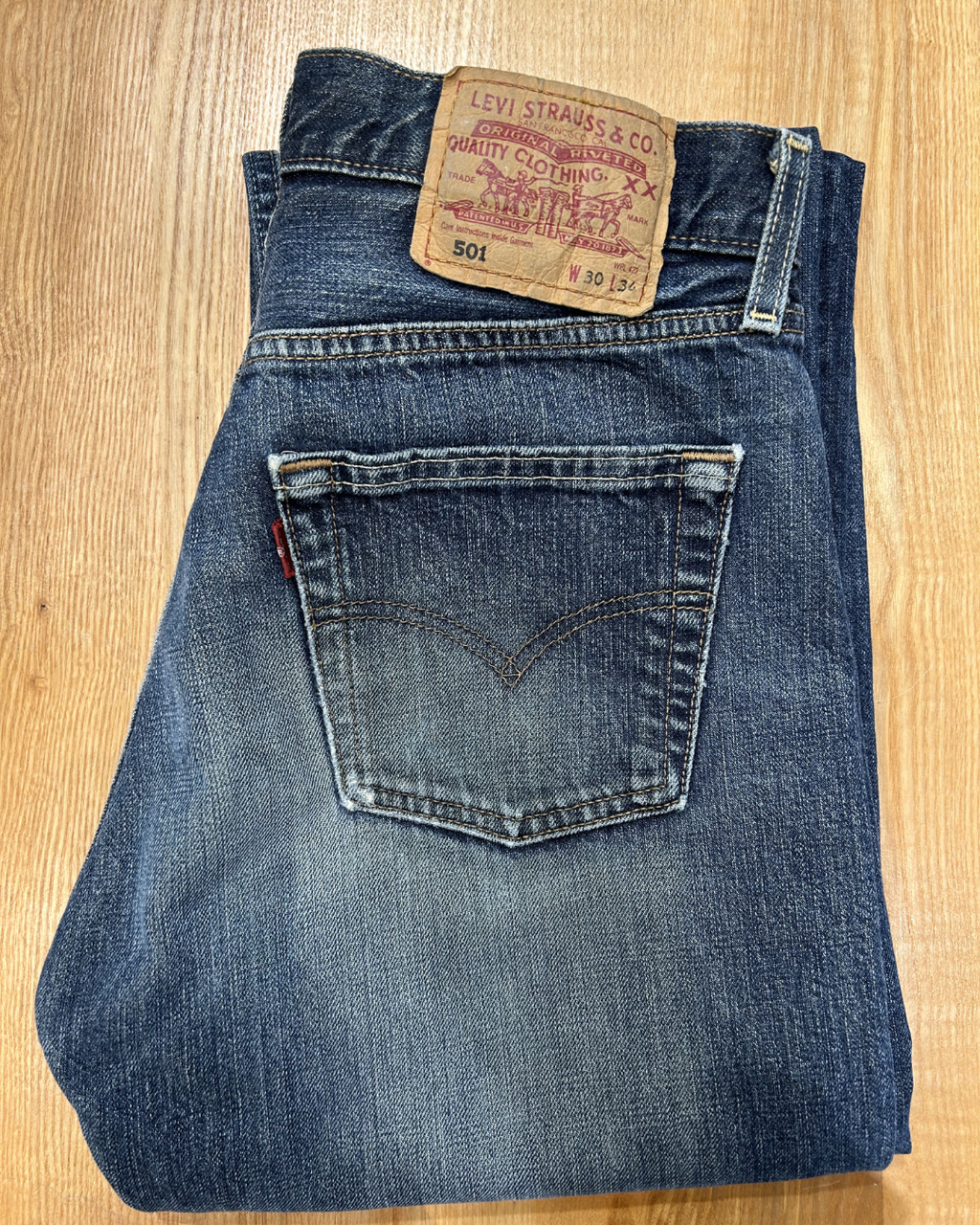 Jeans Levi's 501 W30 L34 - numéro #Q