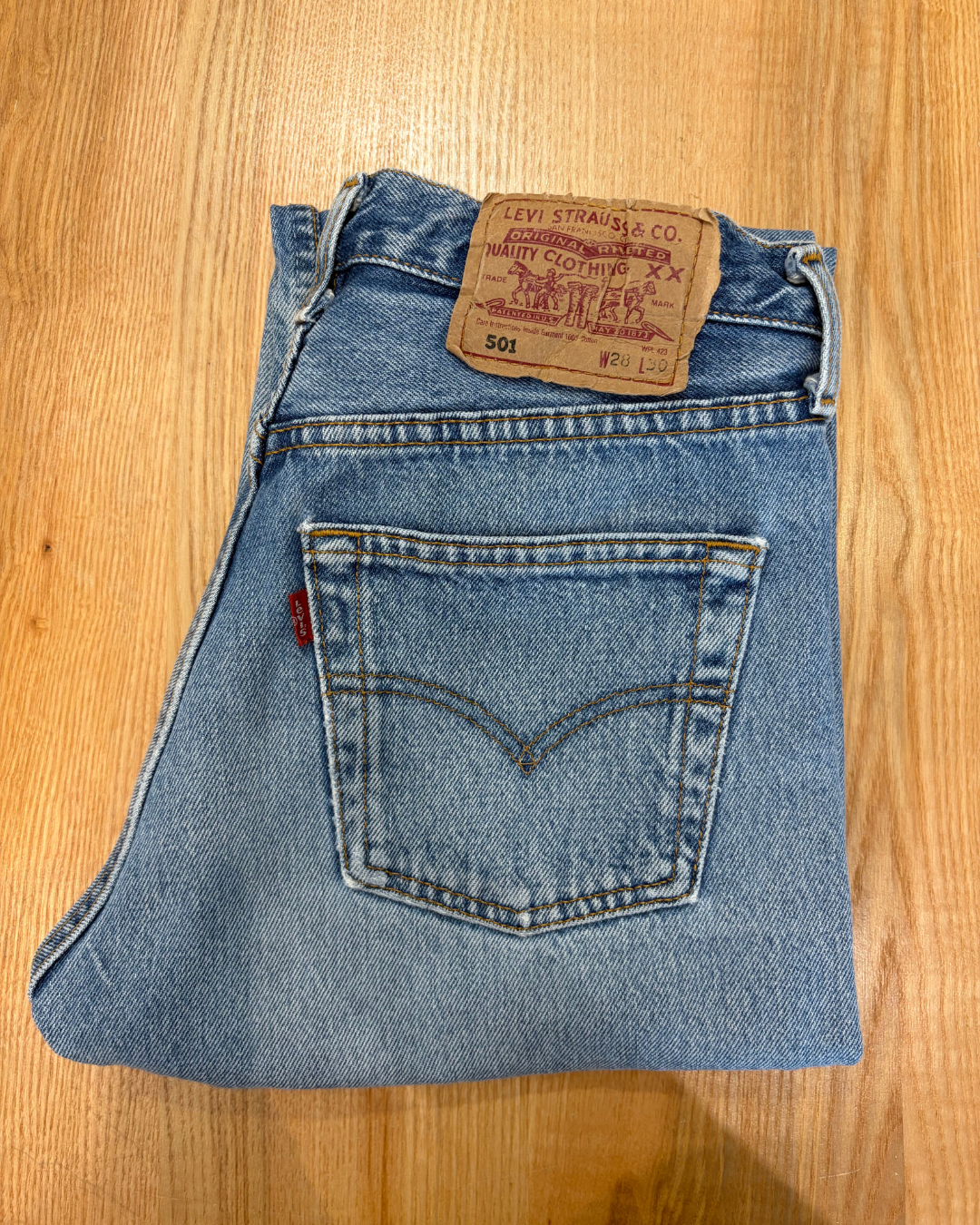 Jeans Levi's 501 W28 L30 - numéro D1