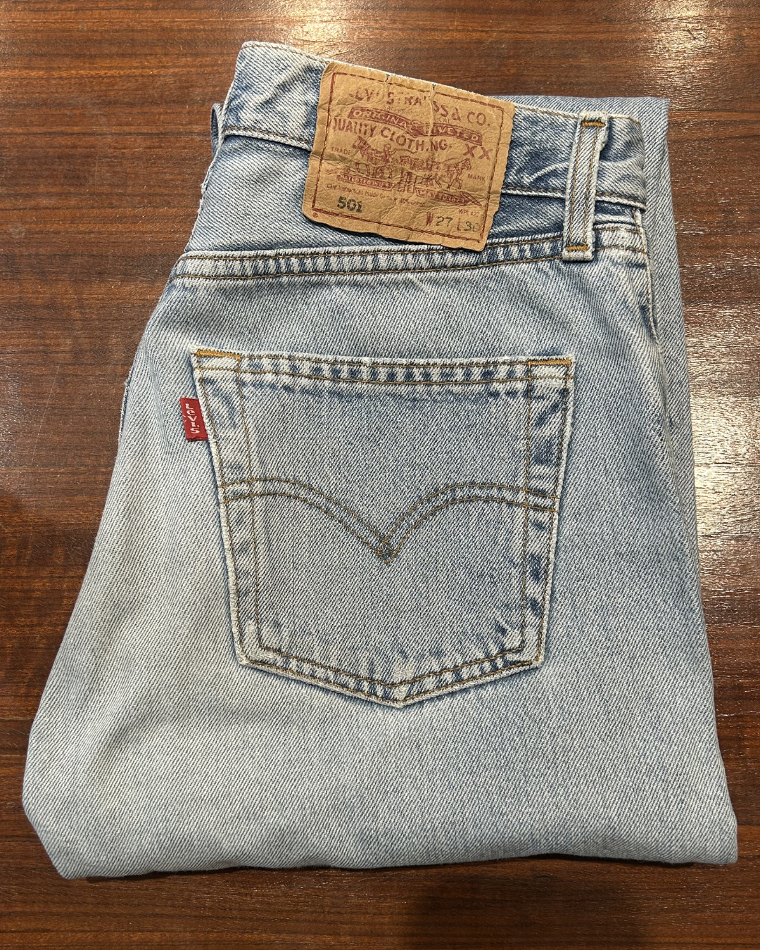 Jeans Levi's 501 W27 L30 - numéro A4