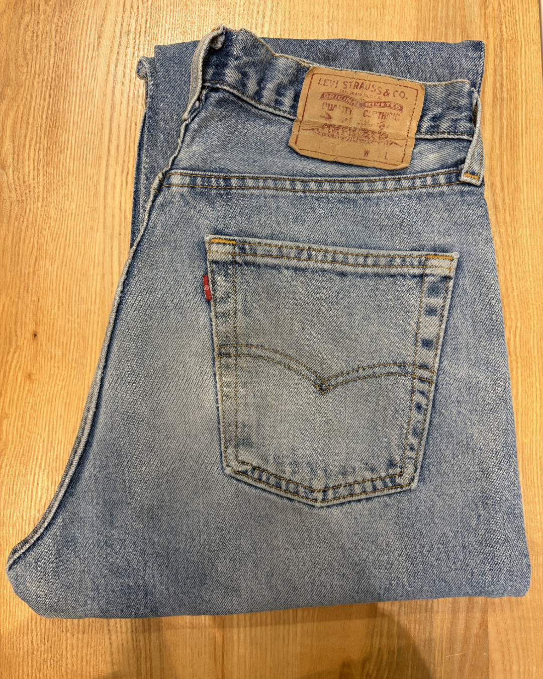 Jeans Levi's 501 W32 L34 - numéro G4