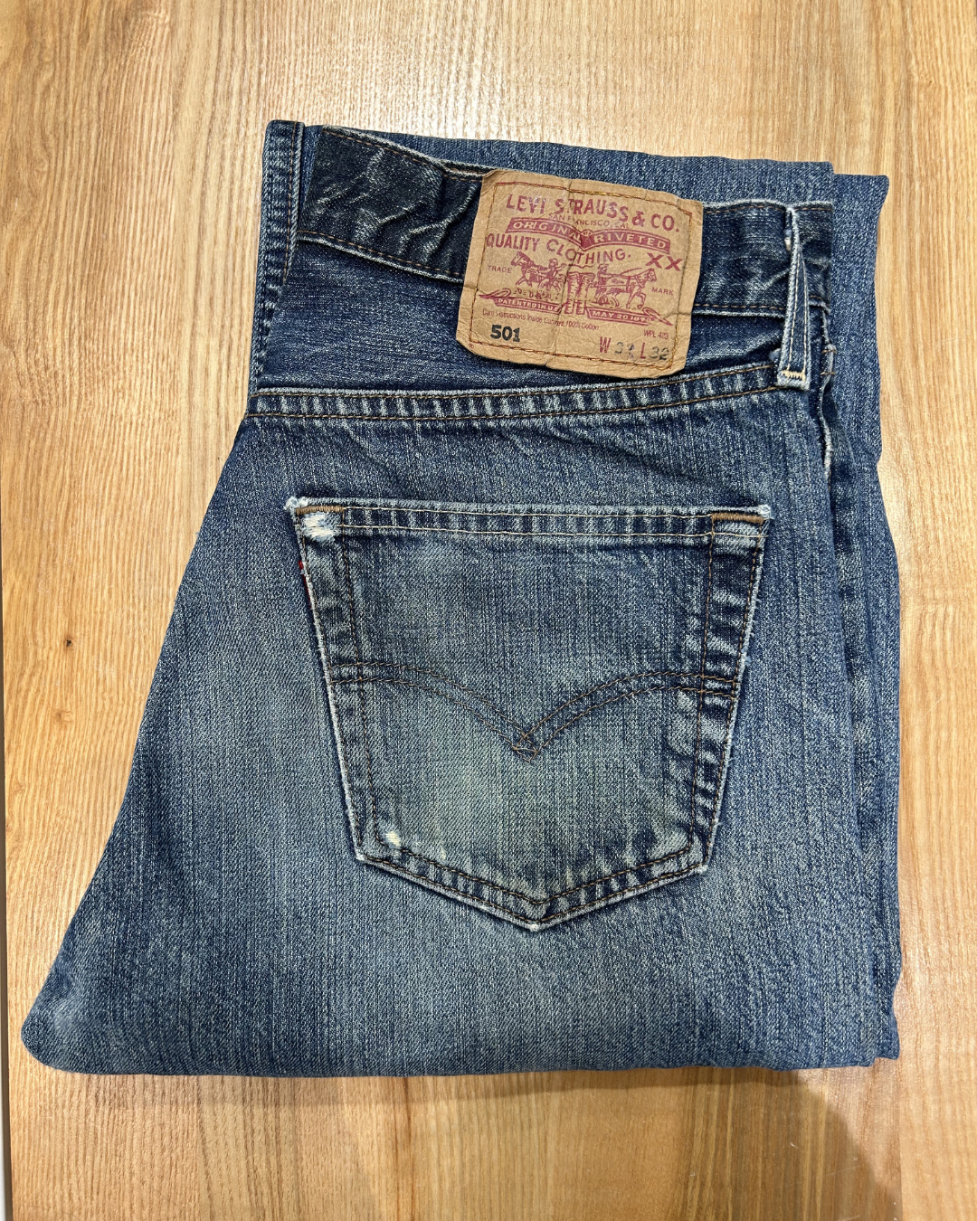 Jeans Levi's 501 W31 L32 - numéro C6