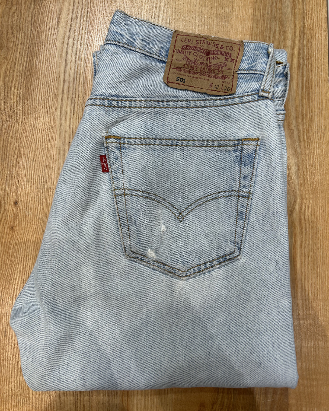 Jeans Levi's 501 W32 L36 - numéro B1