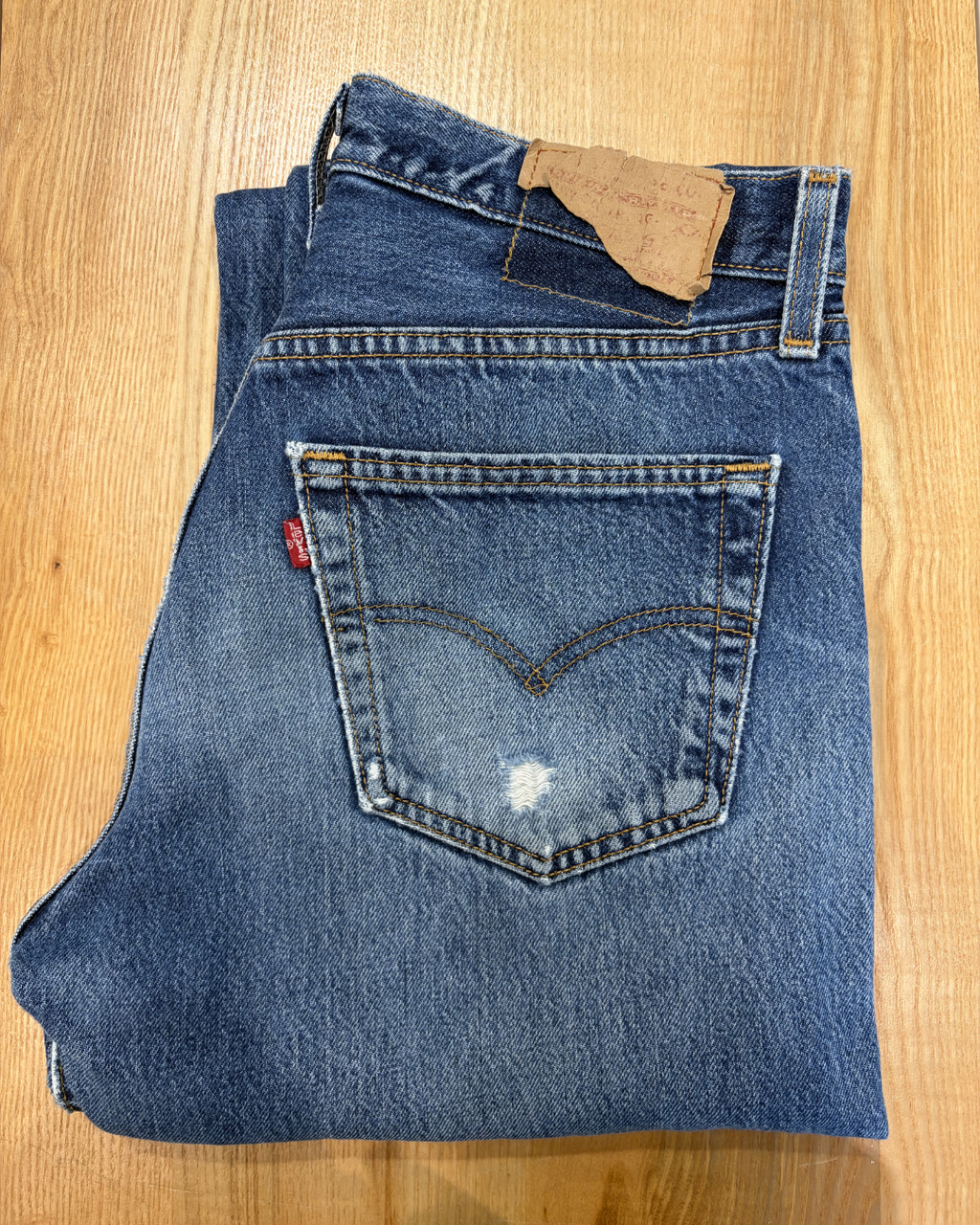 Jeans Levi's 501 W31 L32 - numéro G8