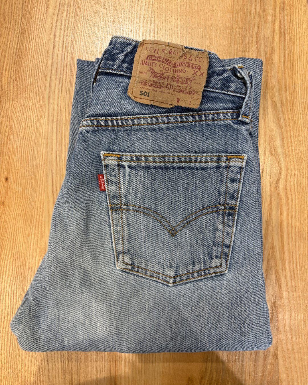 Jeans Levi's 501 W28 L30 - numéro F6