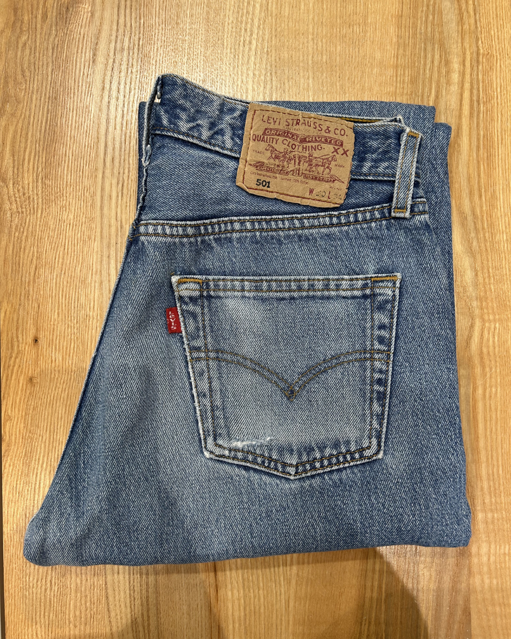 Jeans Levi's 501 W30 L34 - numéro B7