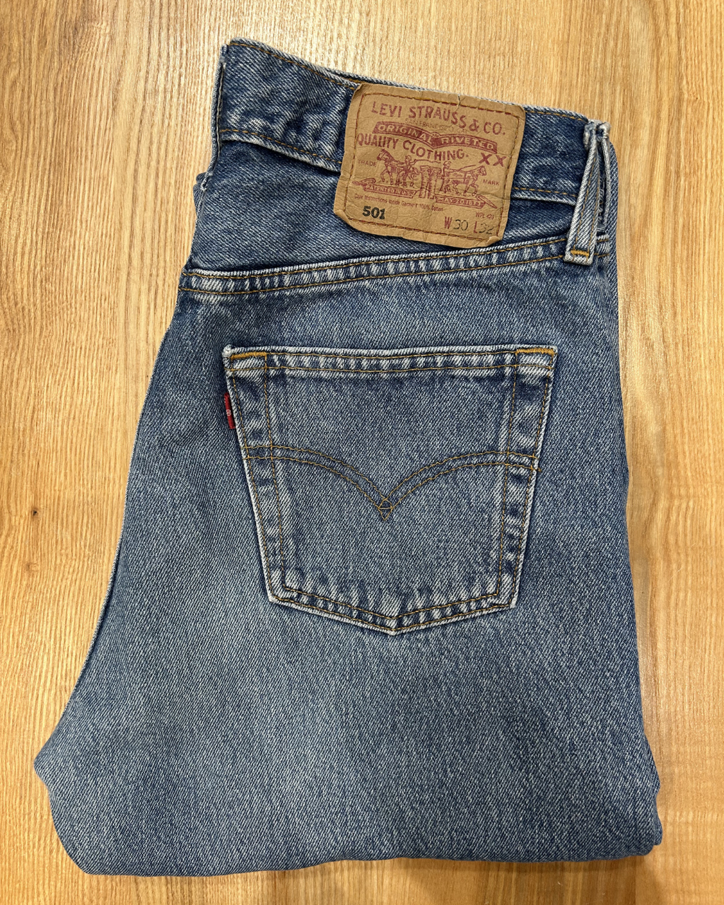 Jeans Levi's 501 W30 L32 - numéro #V