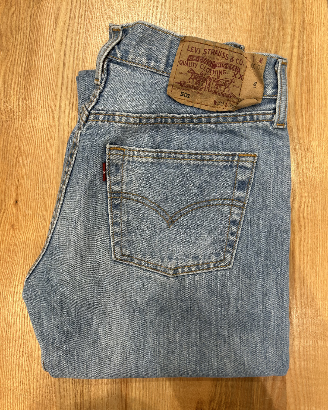 Jeans Levi's 501 W30 L30 - numéro C4