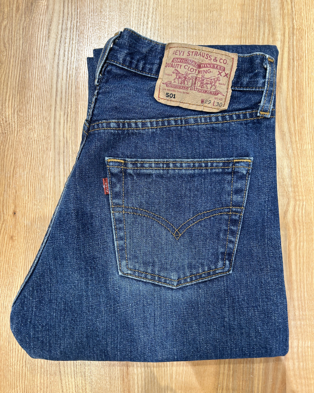 Jeans Levi's 501 W29 L30 - Numéro B6
