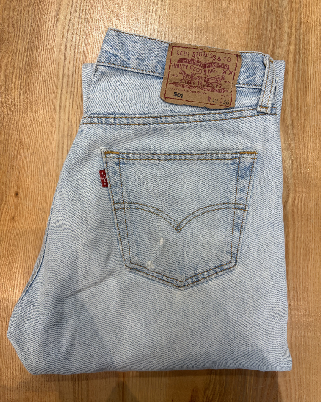 Jeans Levi's 501 W32 L36 - numéro E6