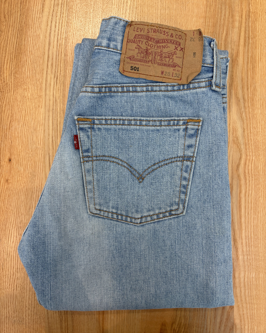 Jeans Levi's 501 W28 L32 - numéro D4