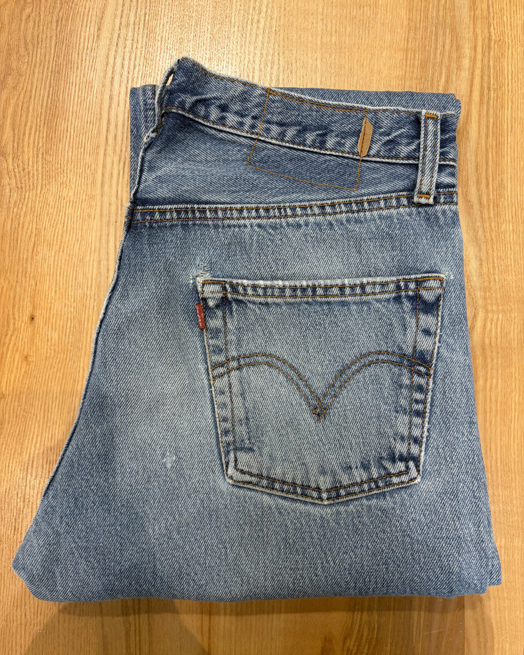 Jeans Levi's 501 W32 L34 - numéro E7