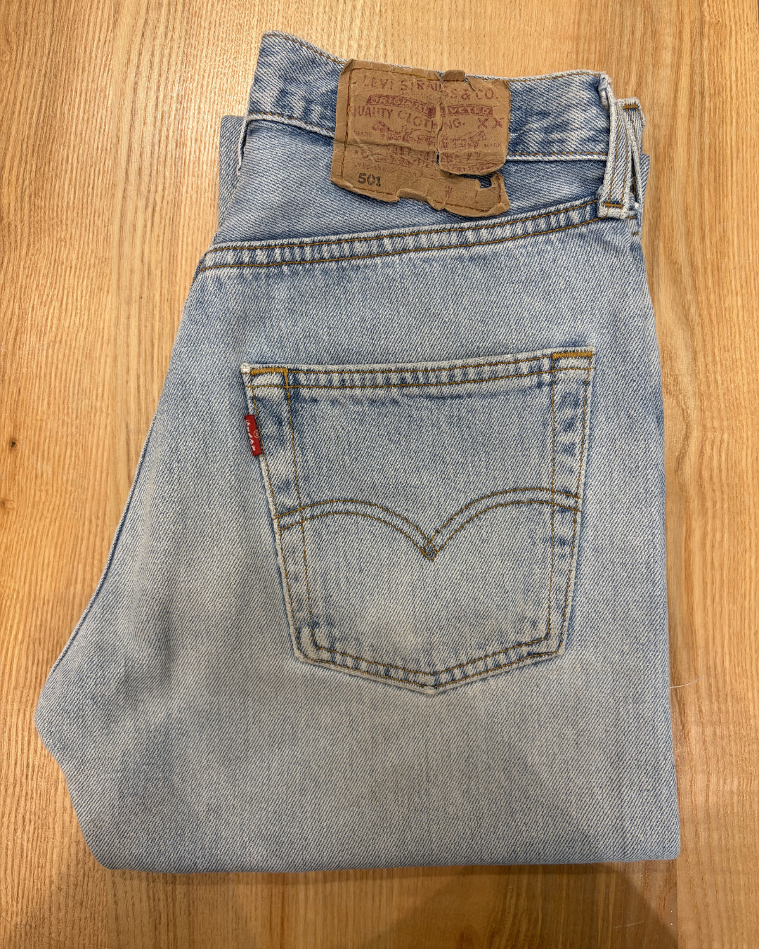 Jeans Levi's 501 W28 L34 - numéro G9