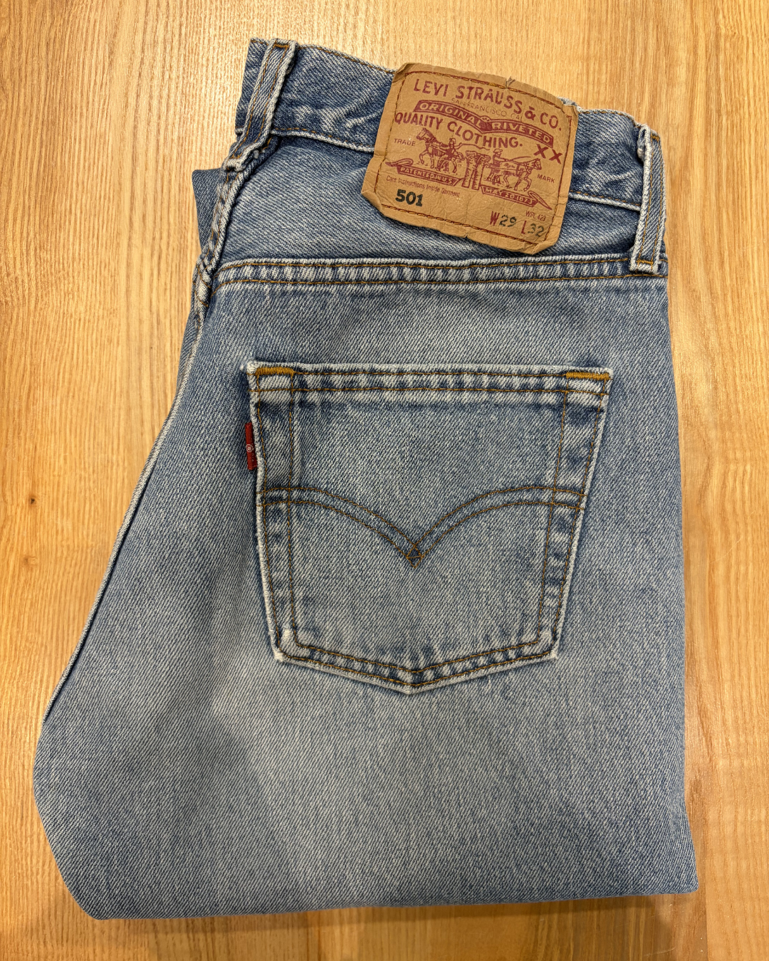 Jeans Levi's 501 W29 L32 - numéro E4
