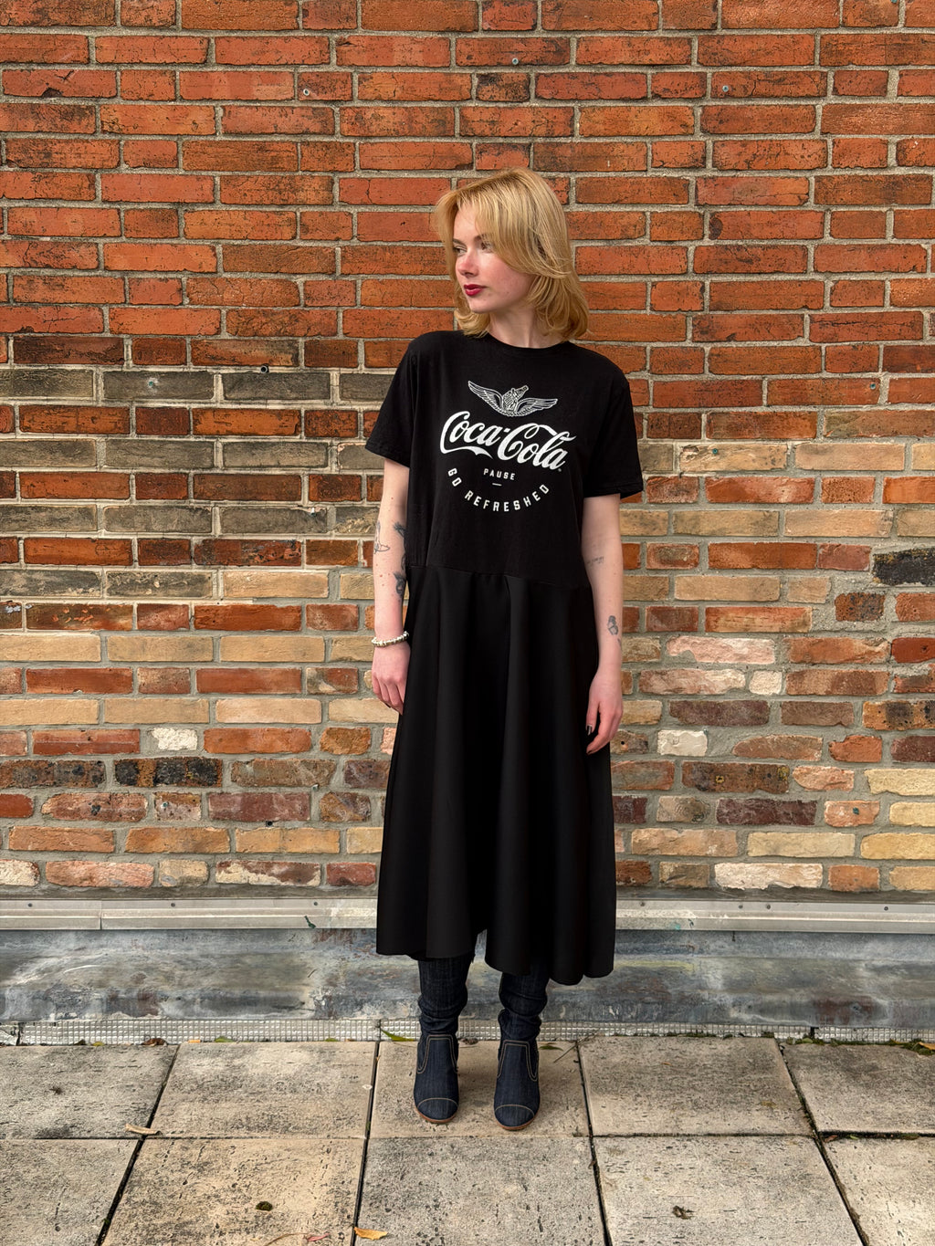 Robe upcyclée Coca-Cola noire