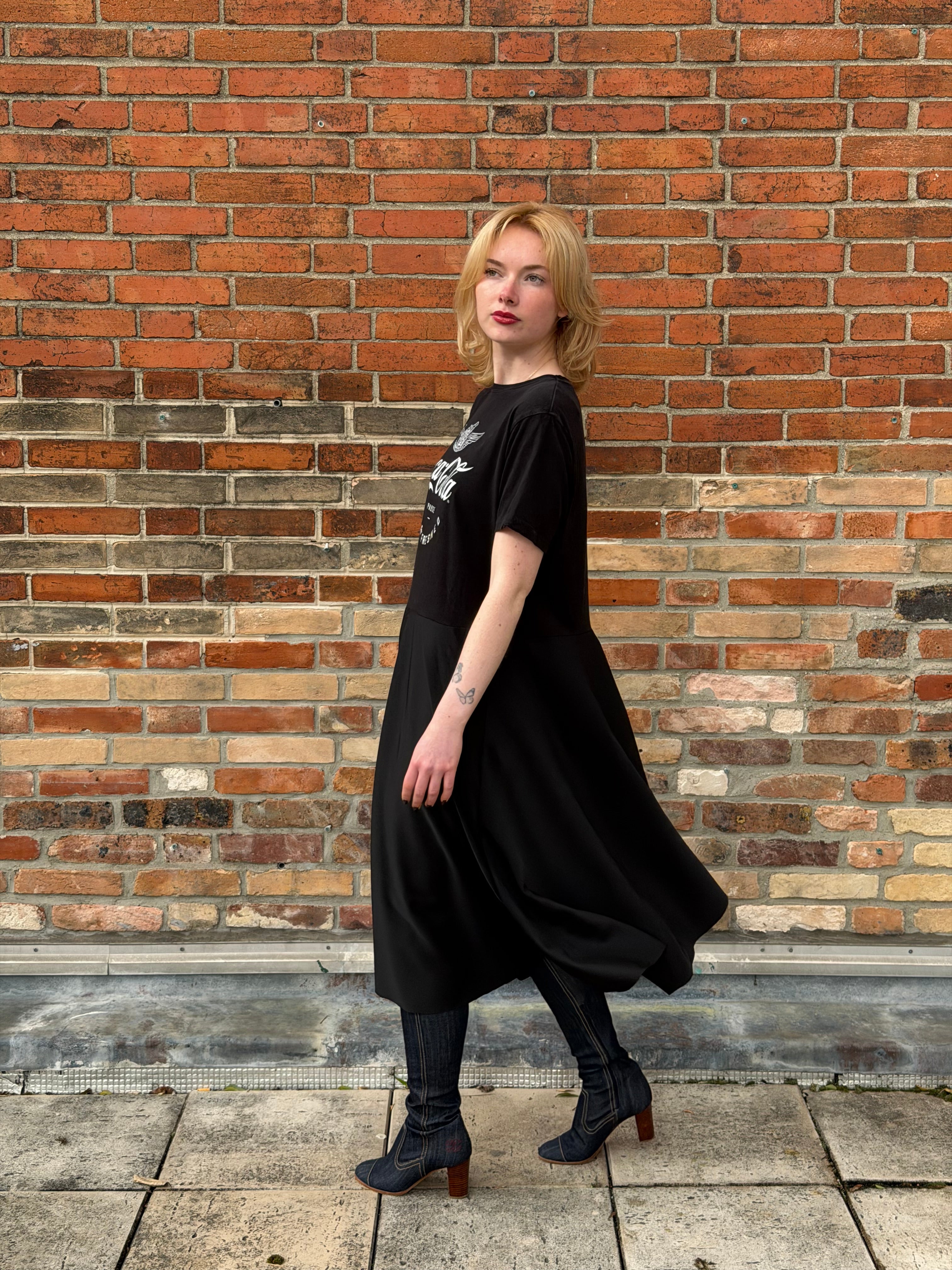 Robe upcyclée Coca-Cola noire