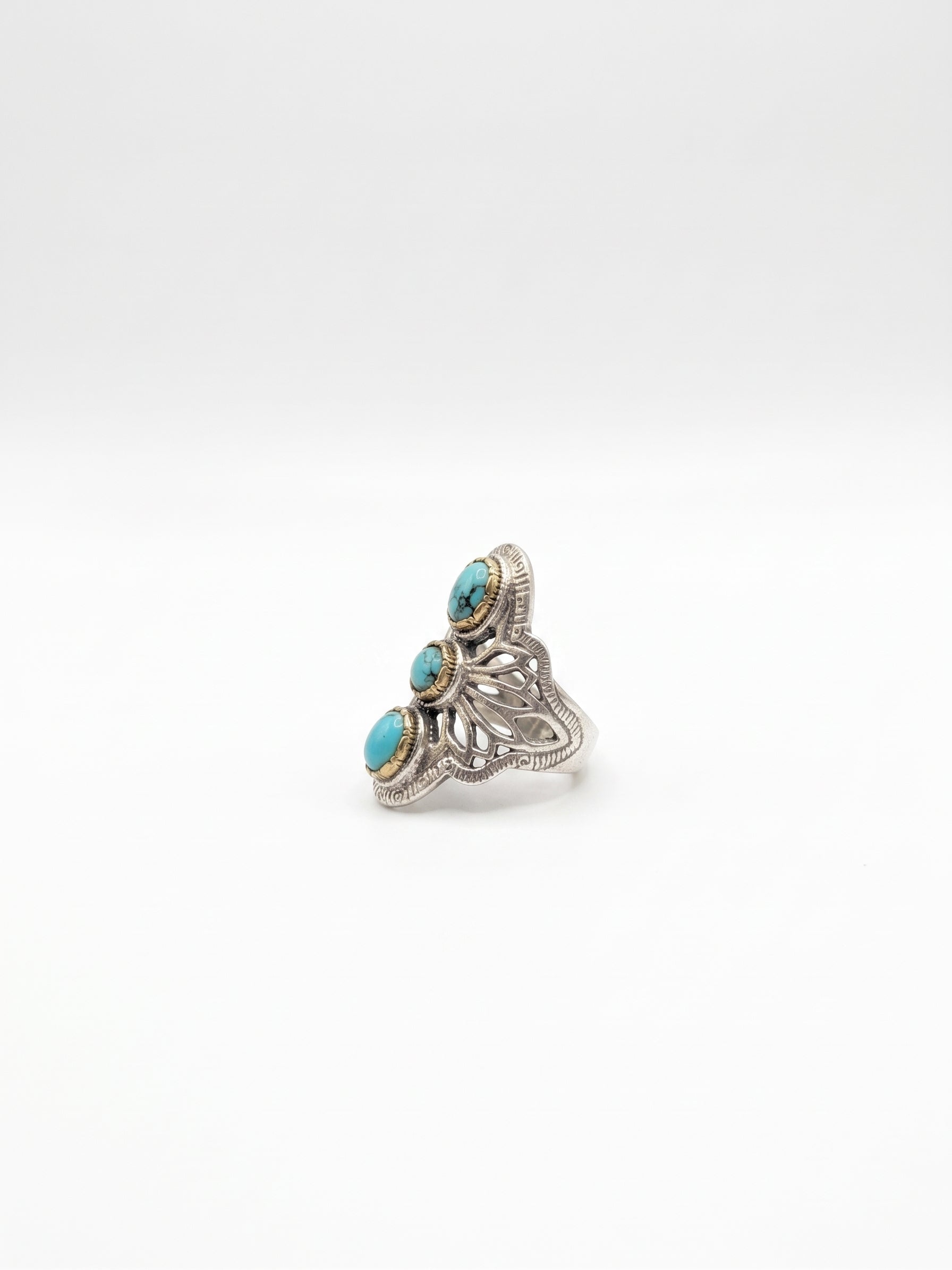 Bague trois turquoises