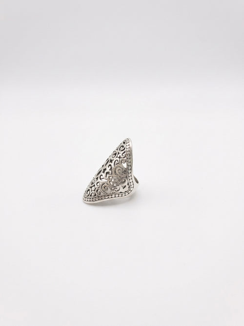 Bague longue ajourée en argent