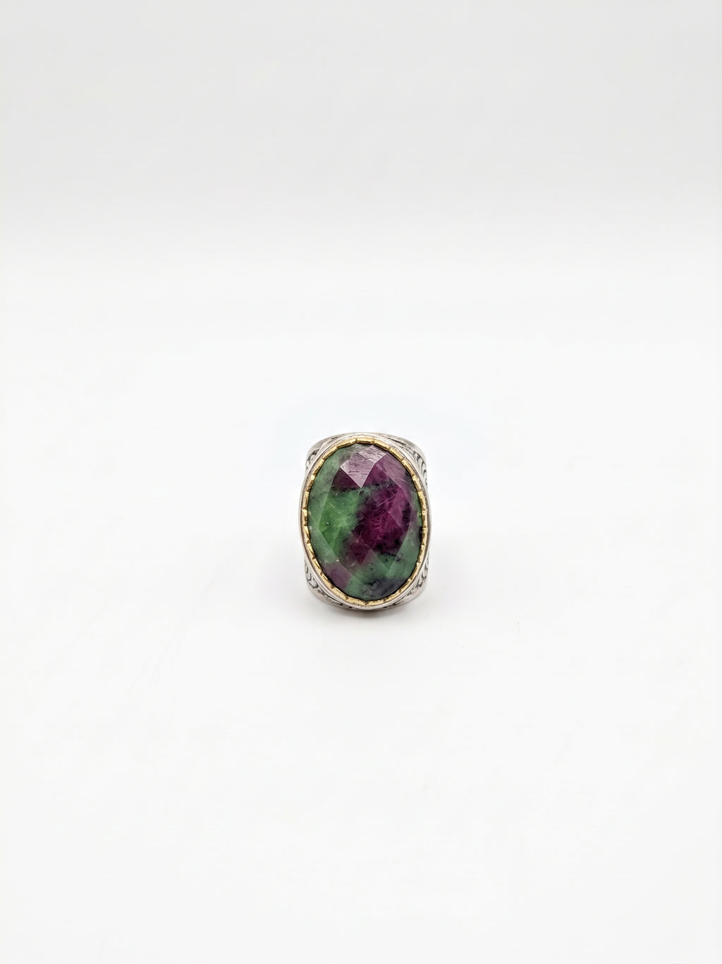 Bague rubis sur zoïsite