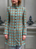 Manteau Chanel en tweed damier turquoise et camel