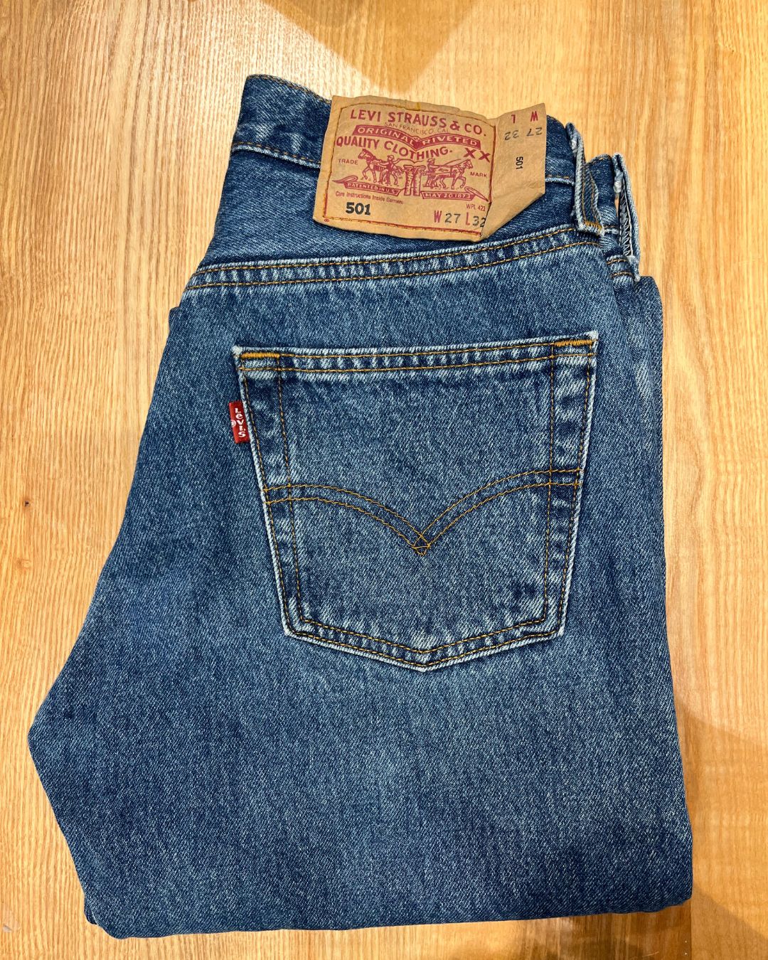 Jeans Levi's 501 W27 L32 - Numéro CC