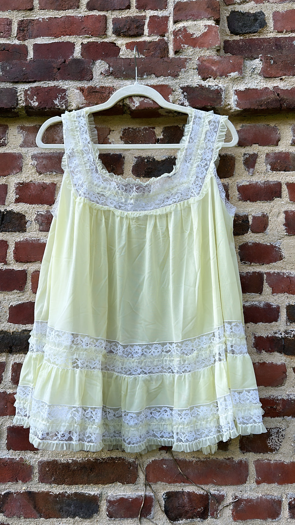 Top lingerie jaune pâle