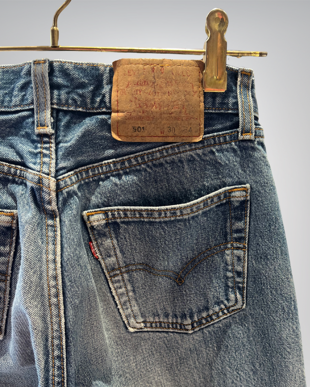Jeans Levi's 501 W30 L34 - numéro HH