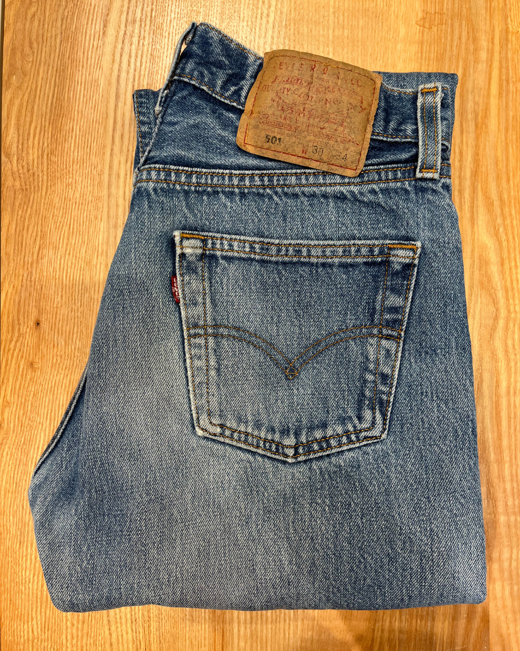 Jeans Levi's 501 W30 L34 - numéro HH