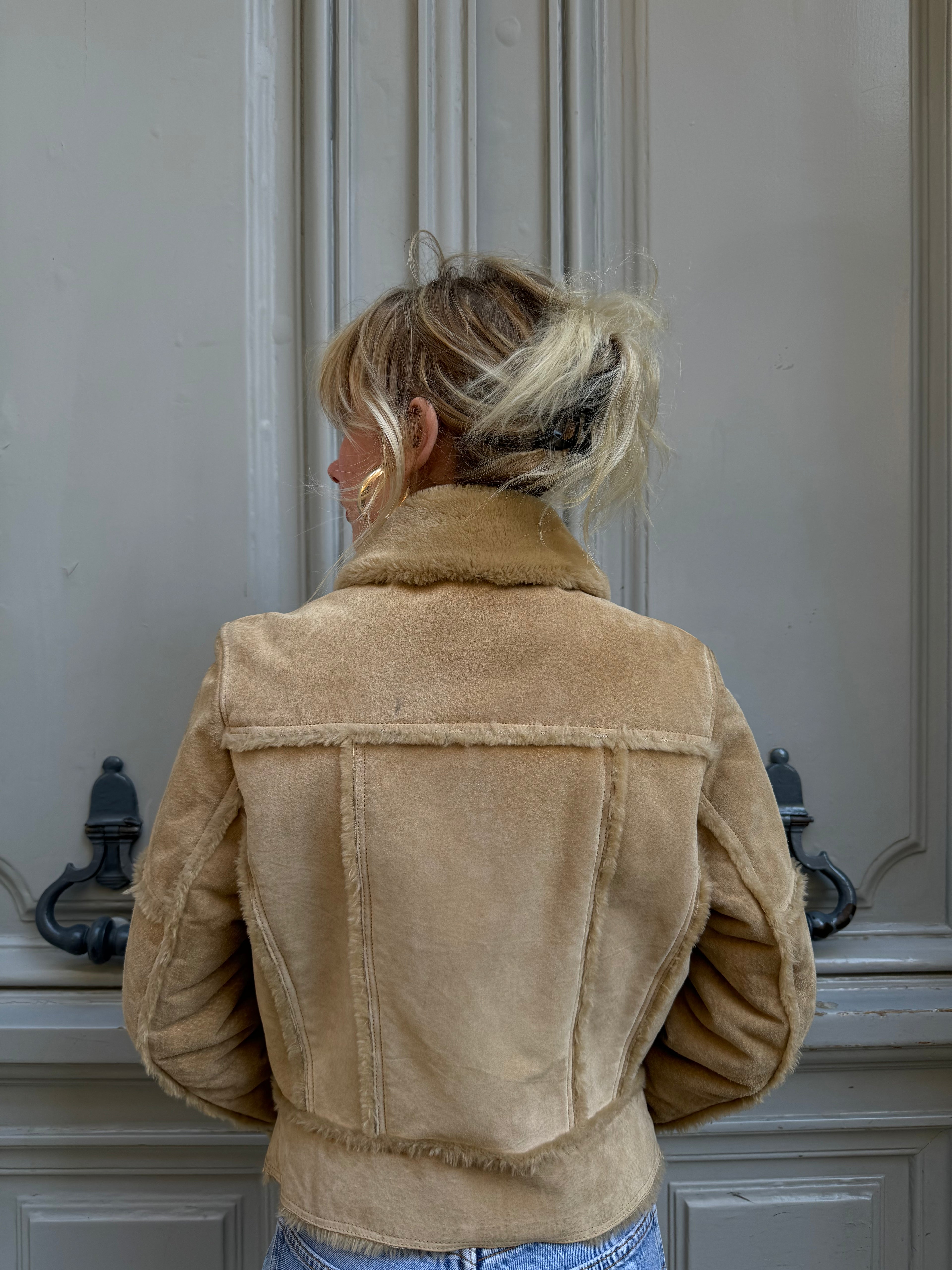 Veste en peau lainée beige