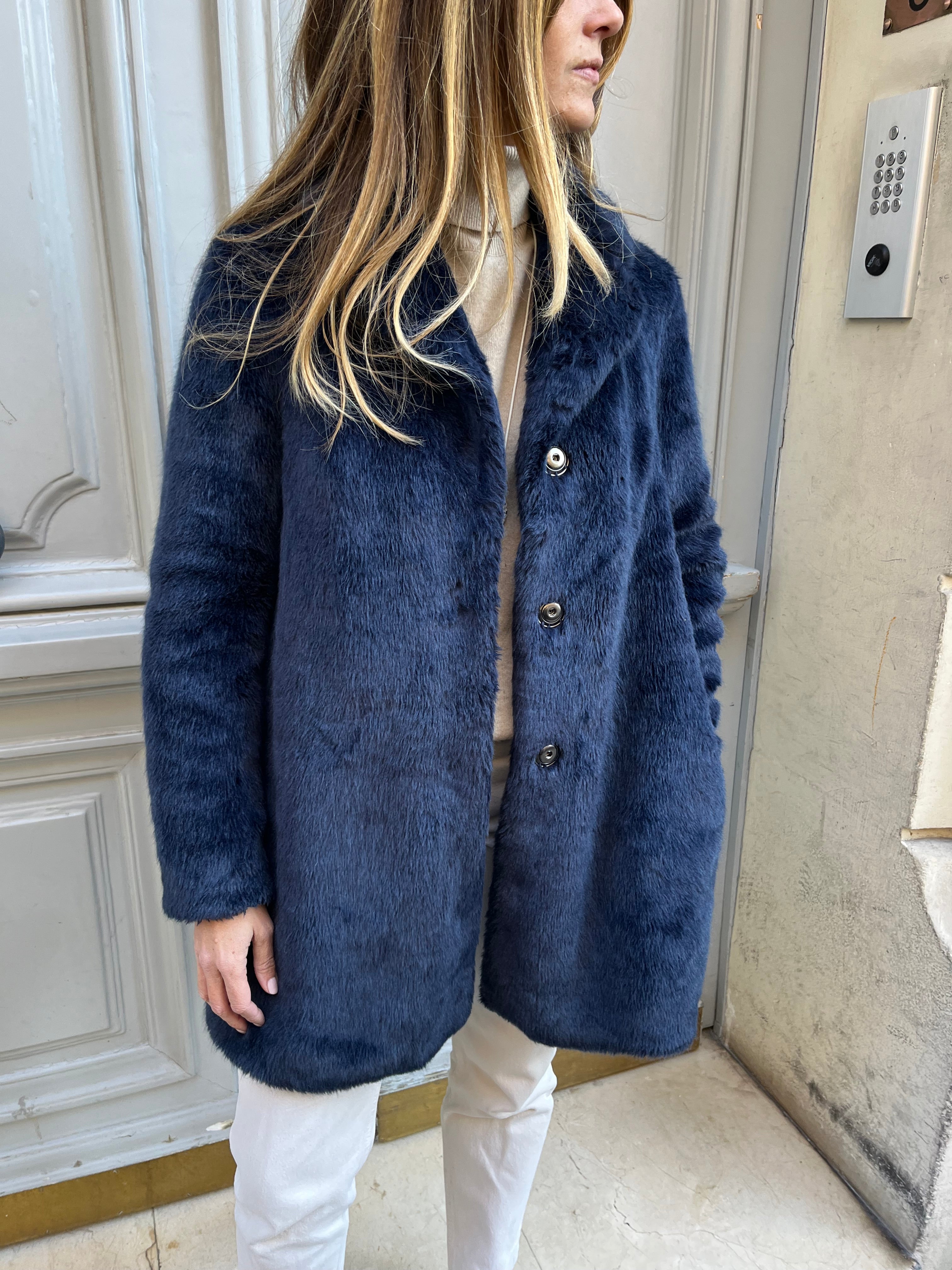 Manteau fausse fourrure bleu marine 38/40