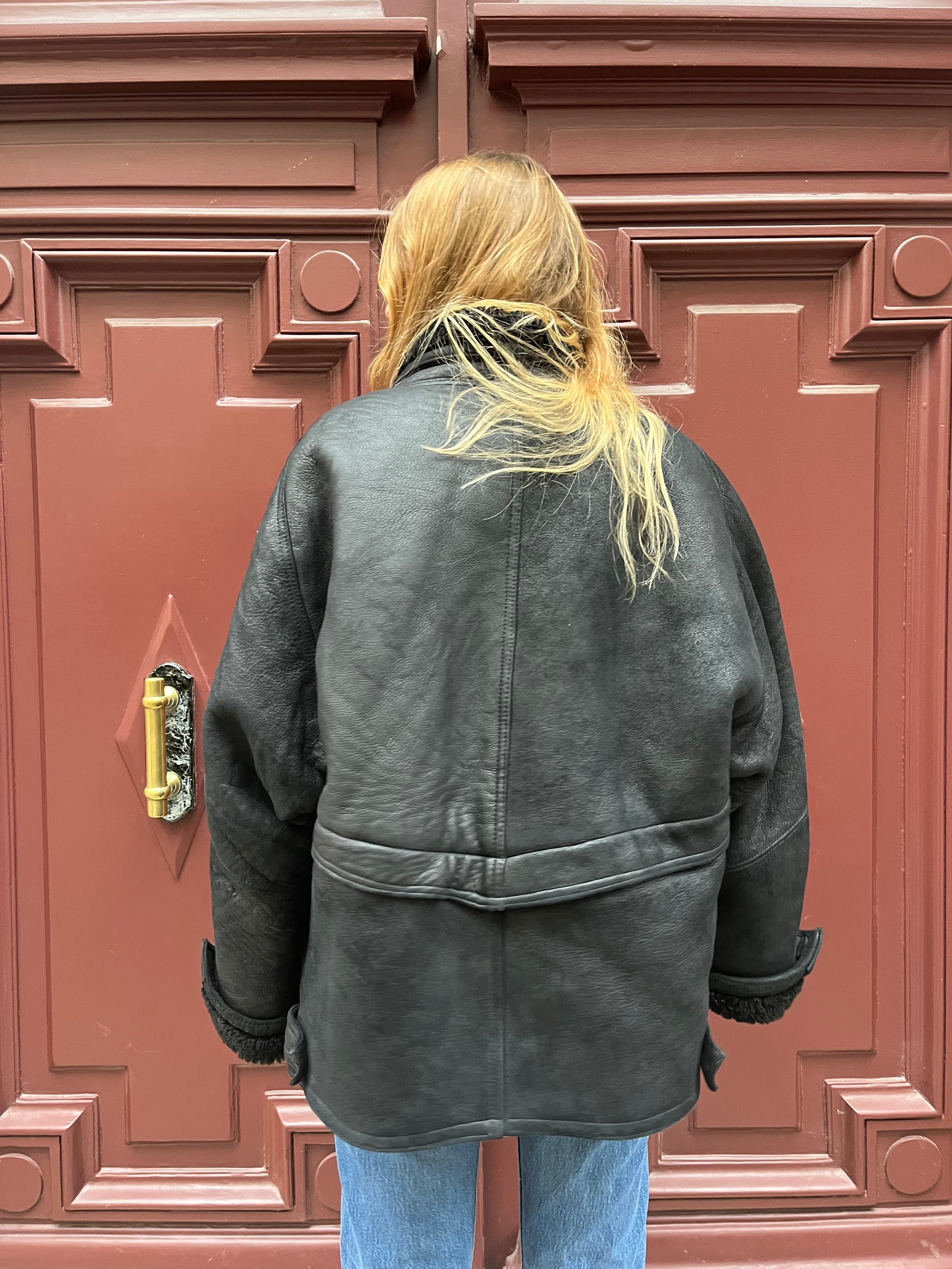 Veste en peau lainée noire