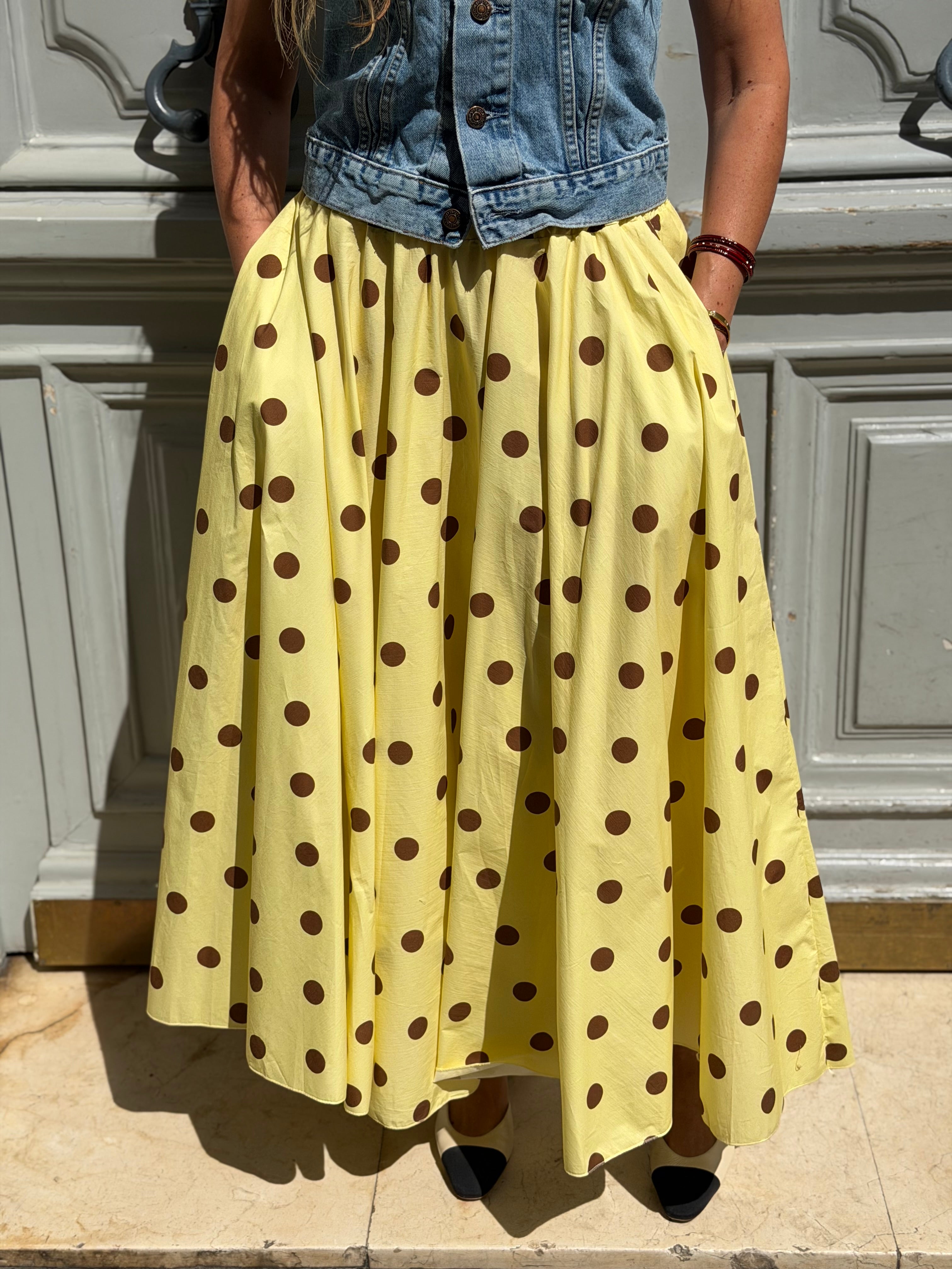 Jupe jaune a pois